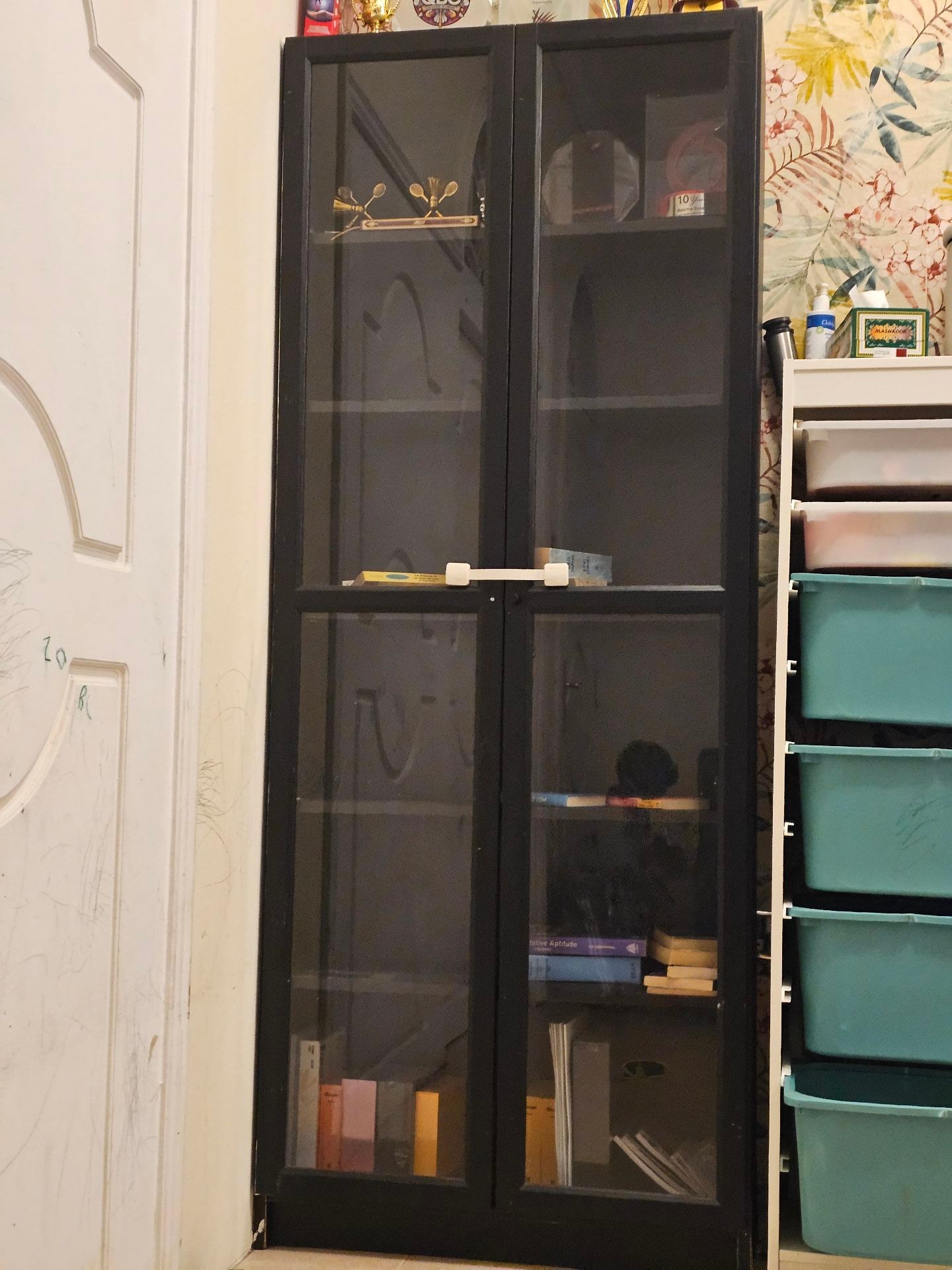 Billy bookshelf - Image 1