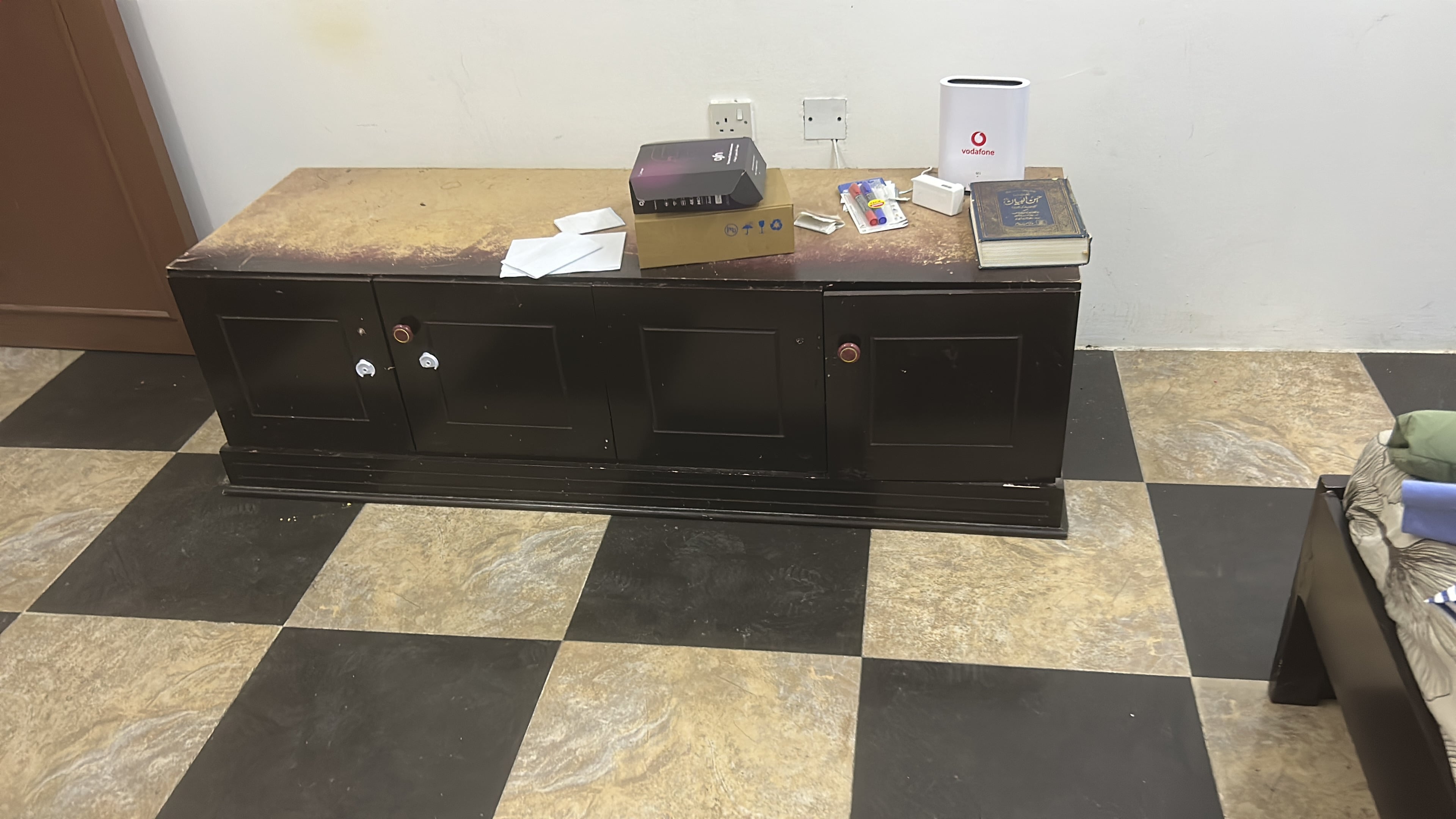 Rack with bed and sofa - Image 1