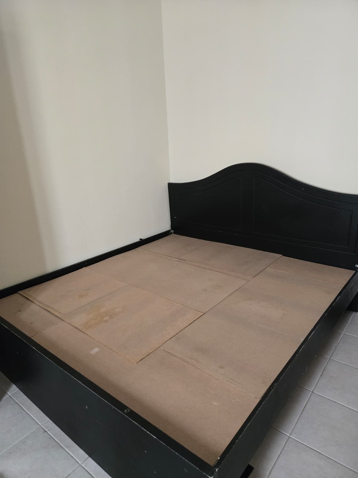 Bed frame for sale (King Size)  - Image 4