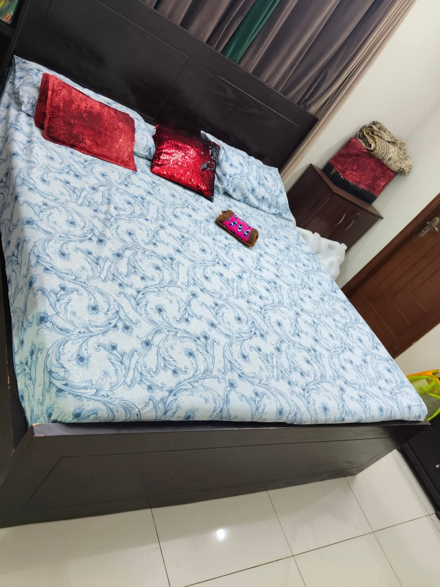 King size Bed with Medical Mattress - Image 4