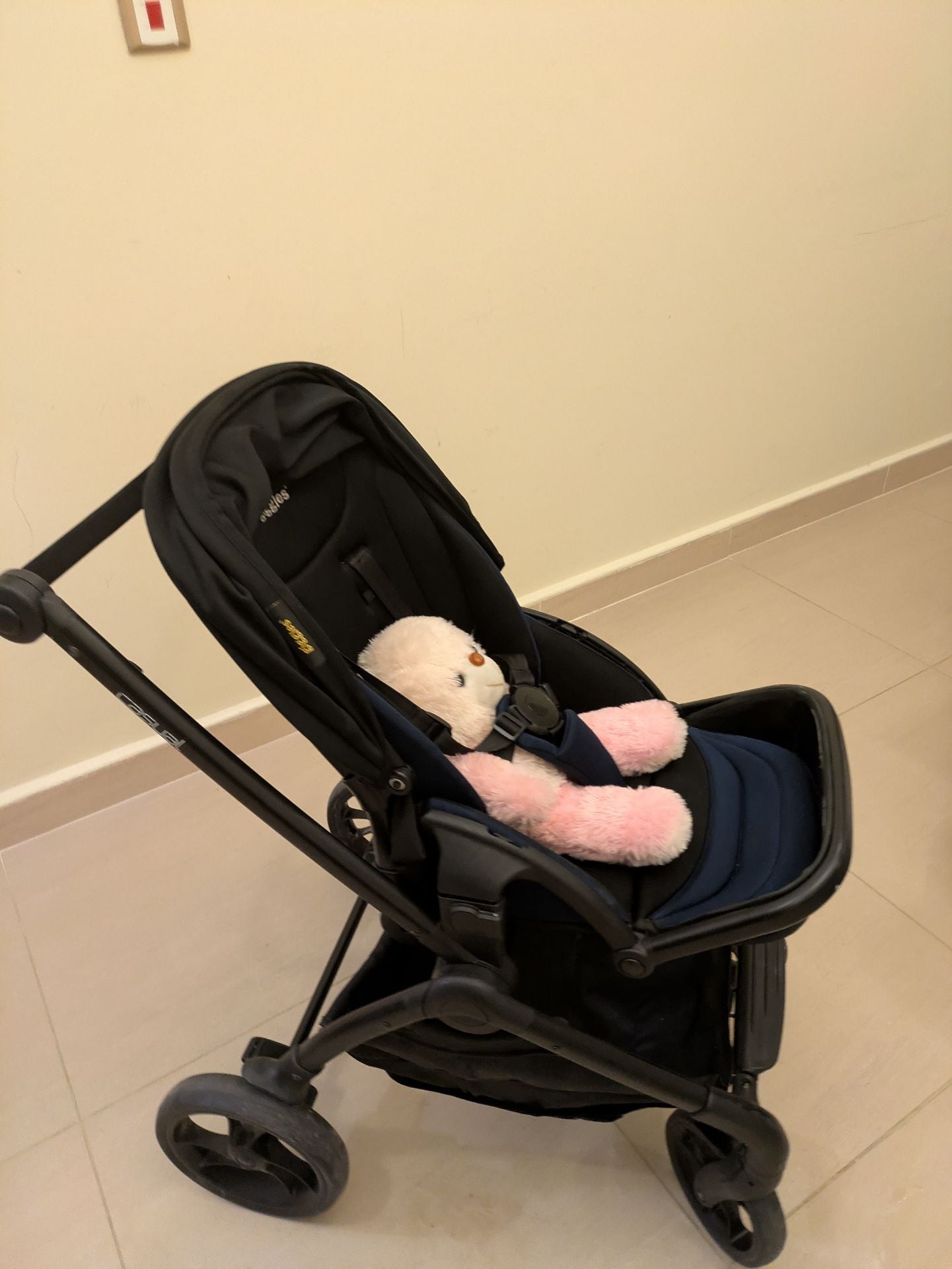 Used Baby Stroller - Comfortable and Reliable - Image 10