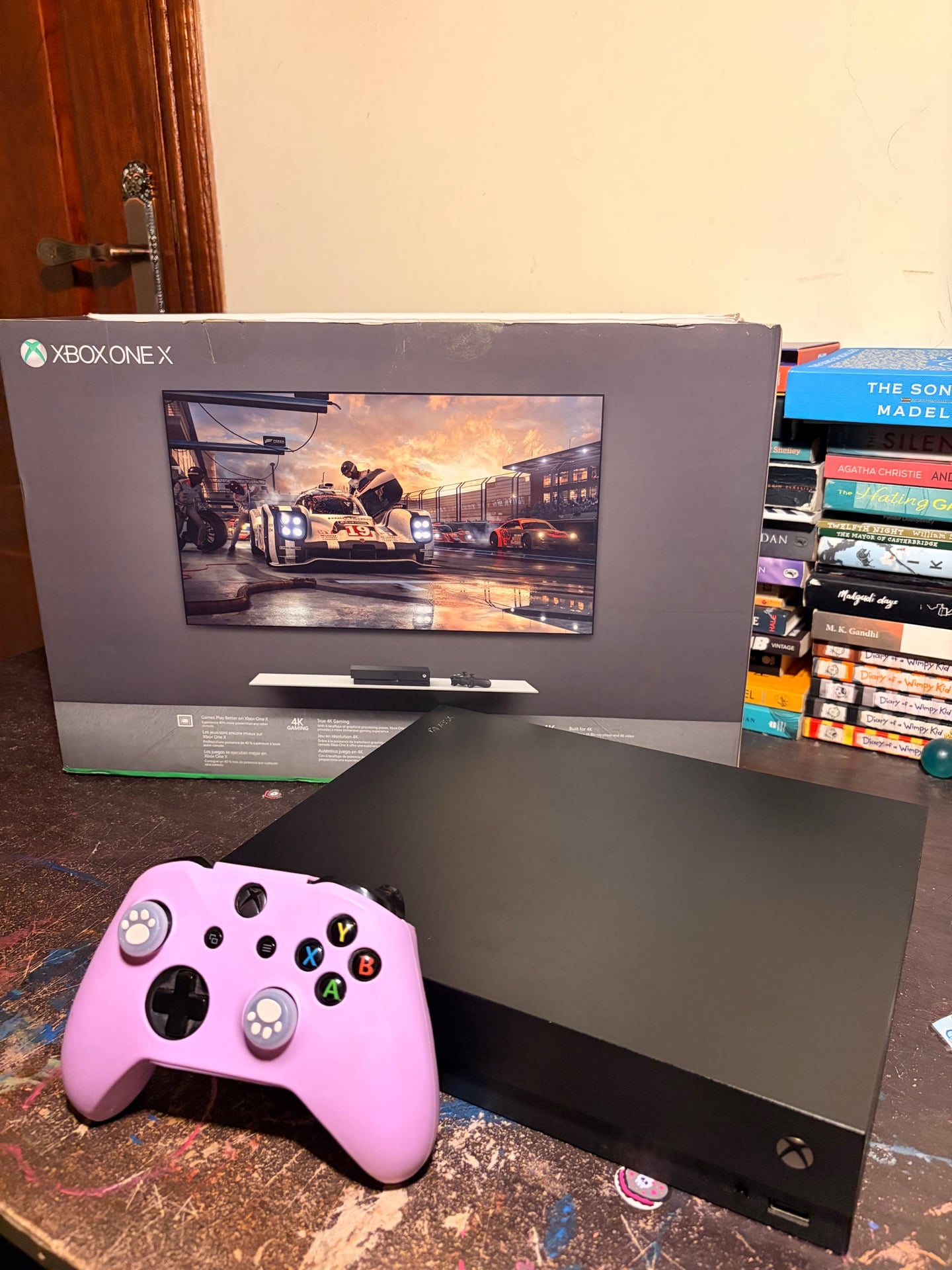 Xbox One X 1TB With Controller And Controller Grip - Image 2