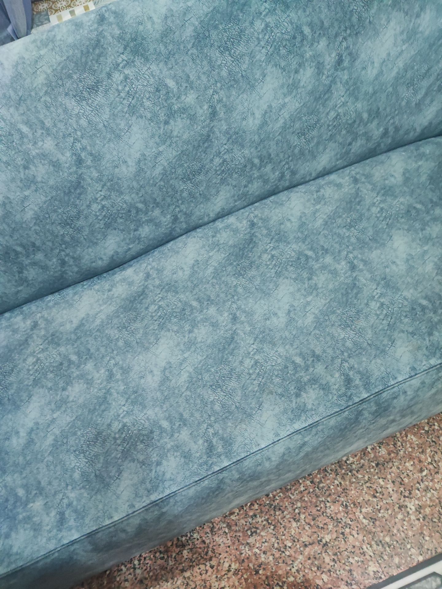 Sofa for sale - Image 3