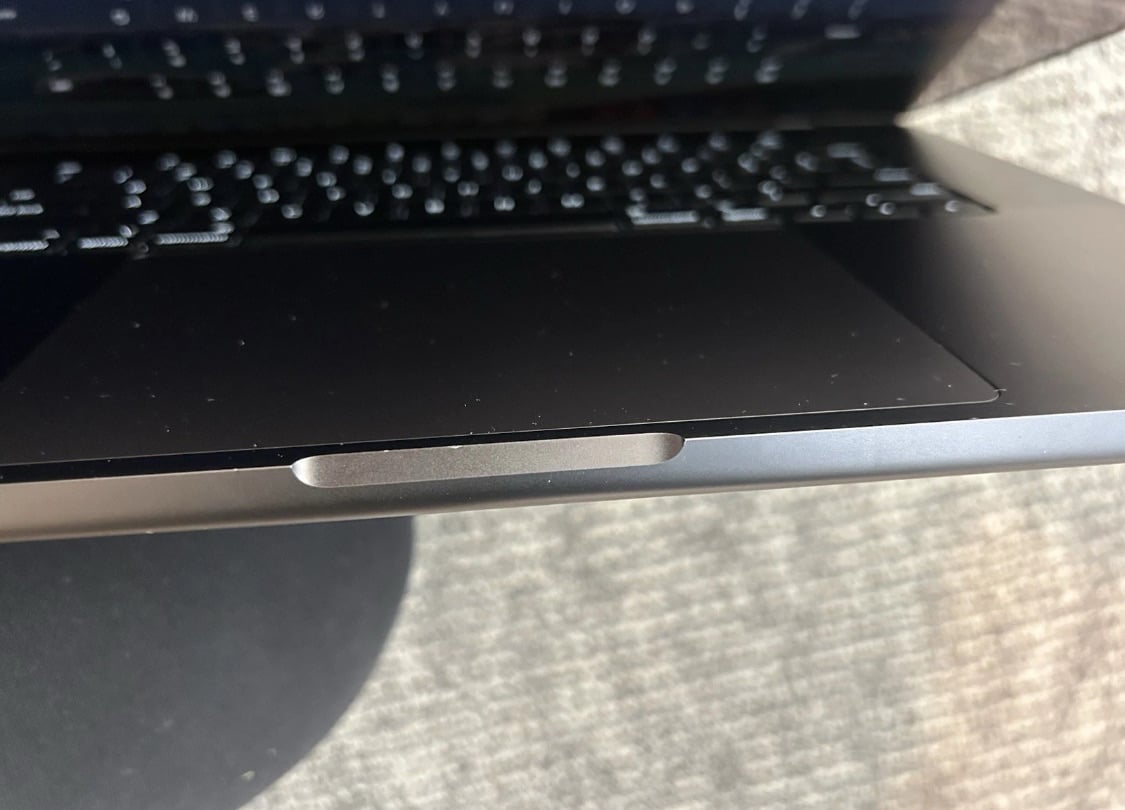MacBook M3 Max 64R 100% - Image 9