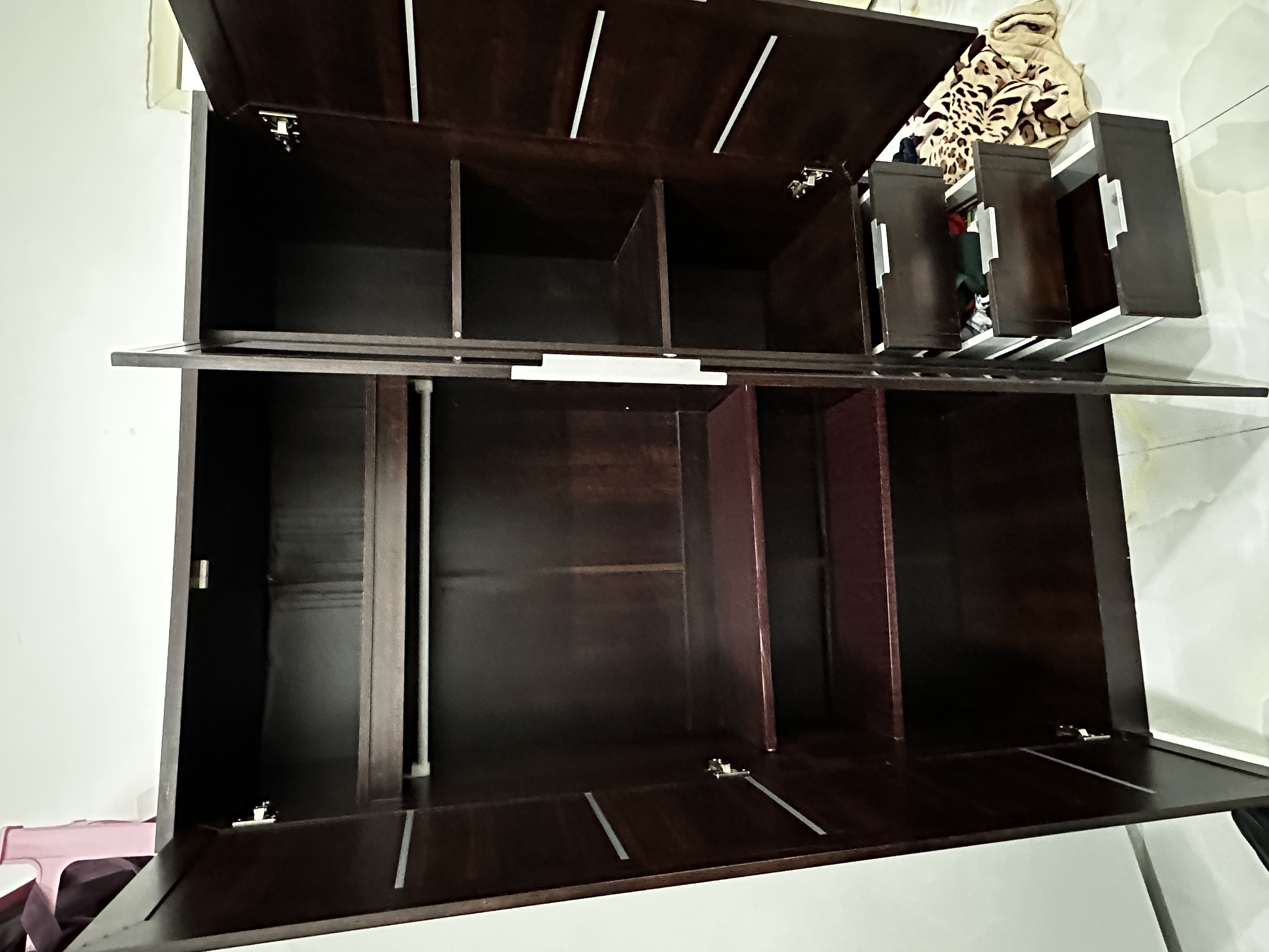 Wardrobe  - Image 5