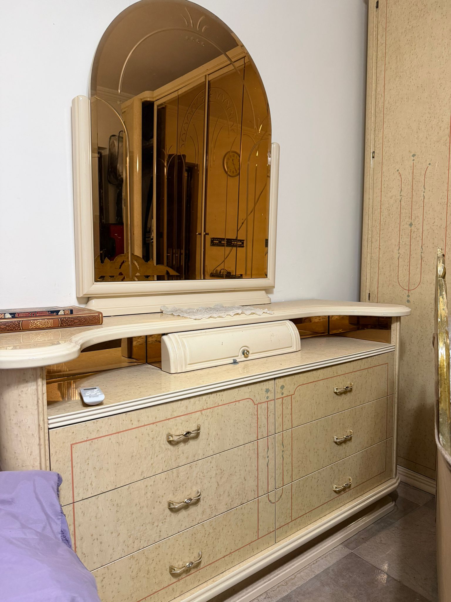 Bed Sets ,dressing table and Wardrobe - Image 2