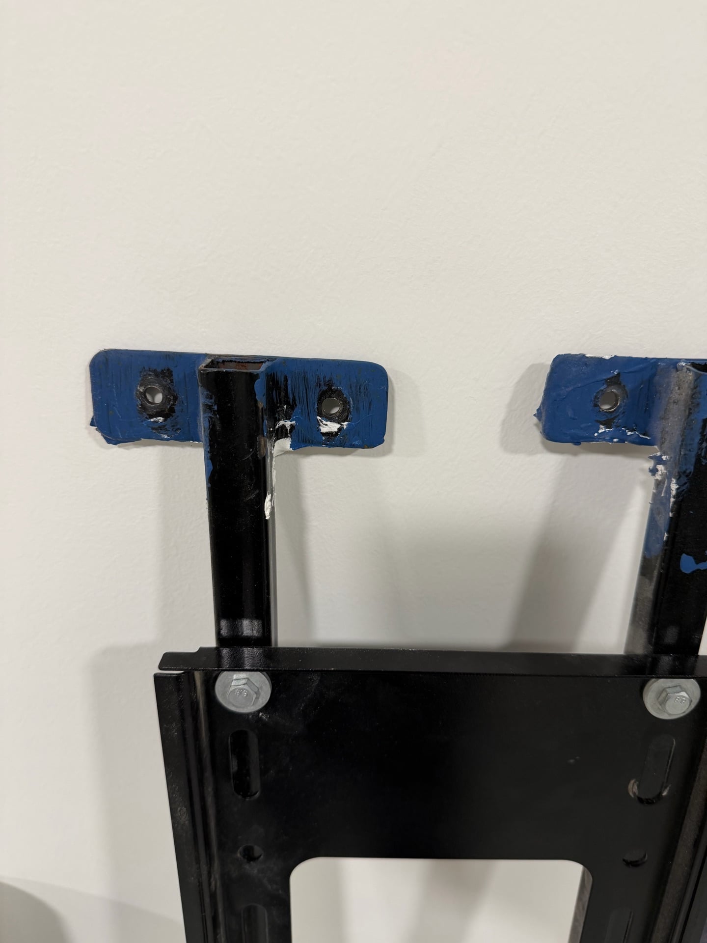 TV Mount for window - Image 3
