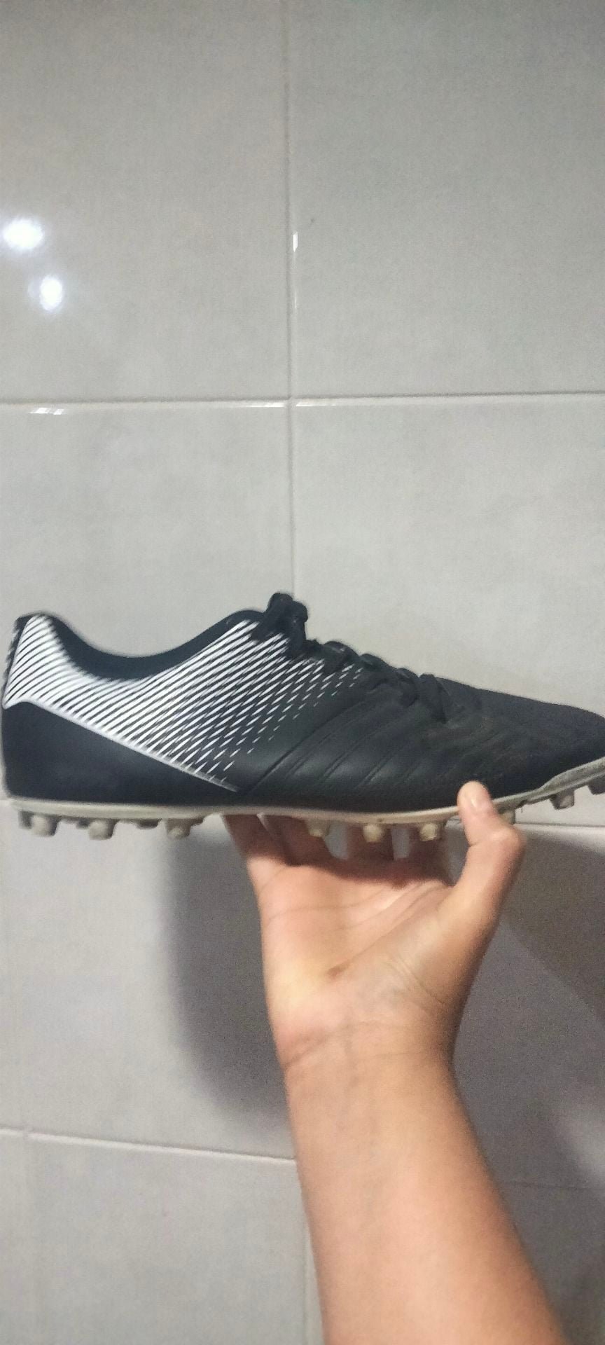 Football shoes - Image 1