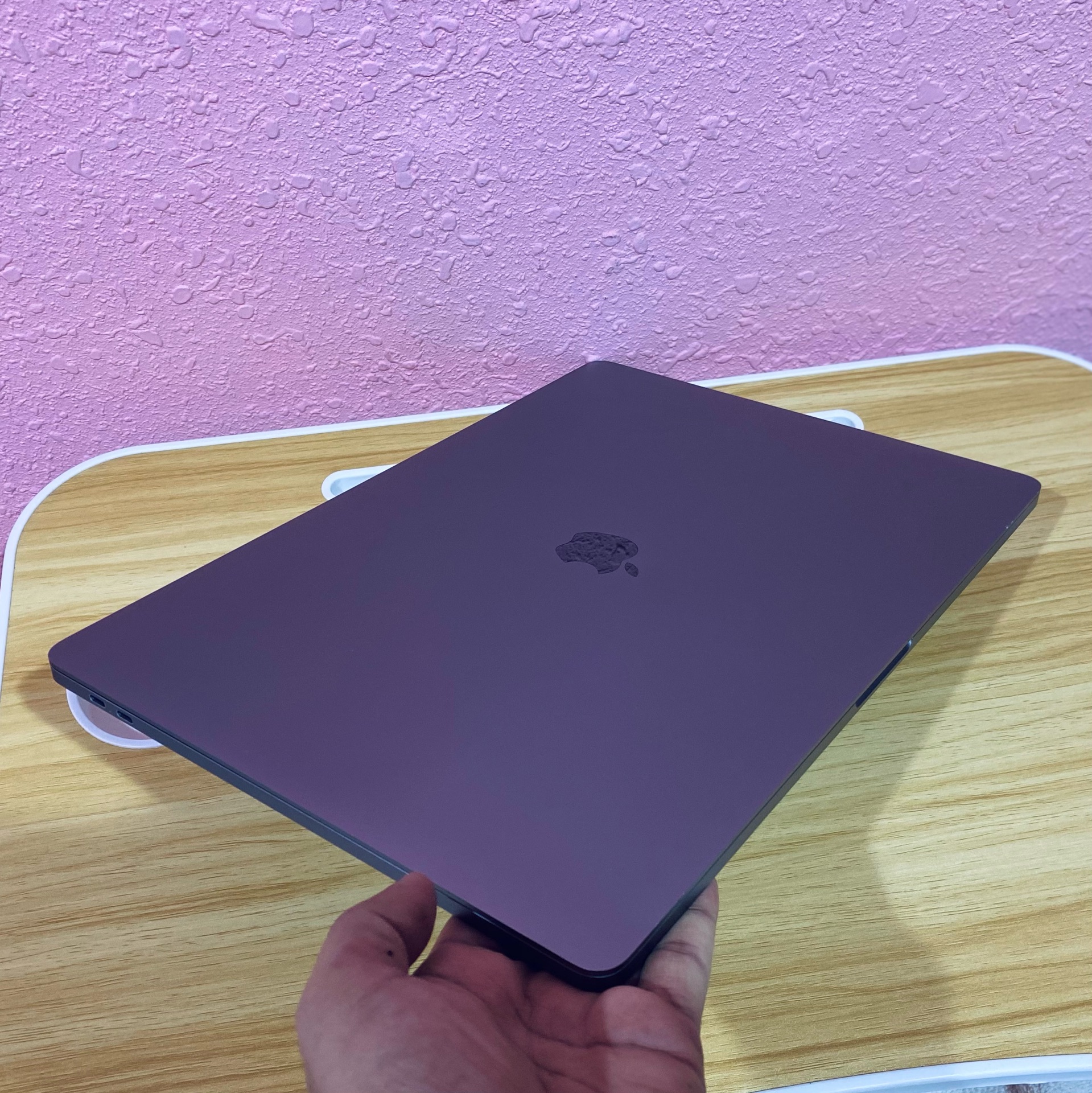 MacBook Pro Core i9 Processor. 32GB RAM, 1tb SSD - Image 5