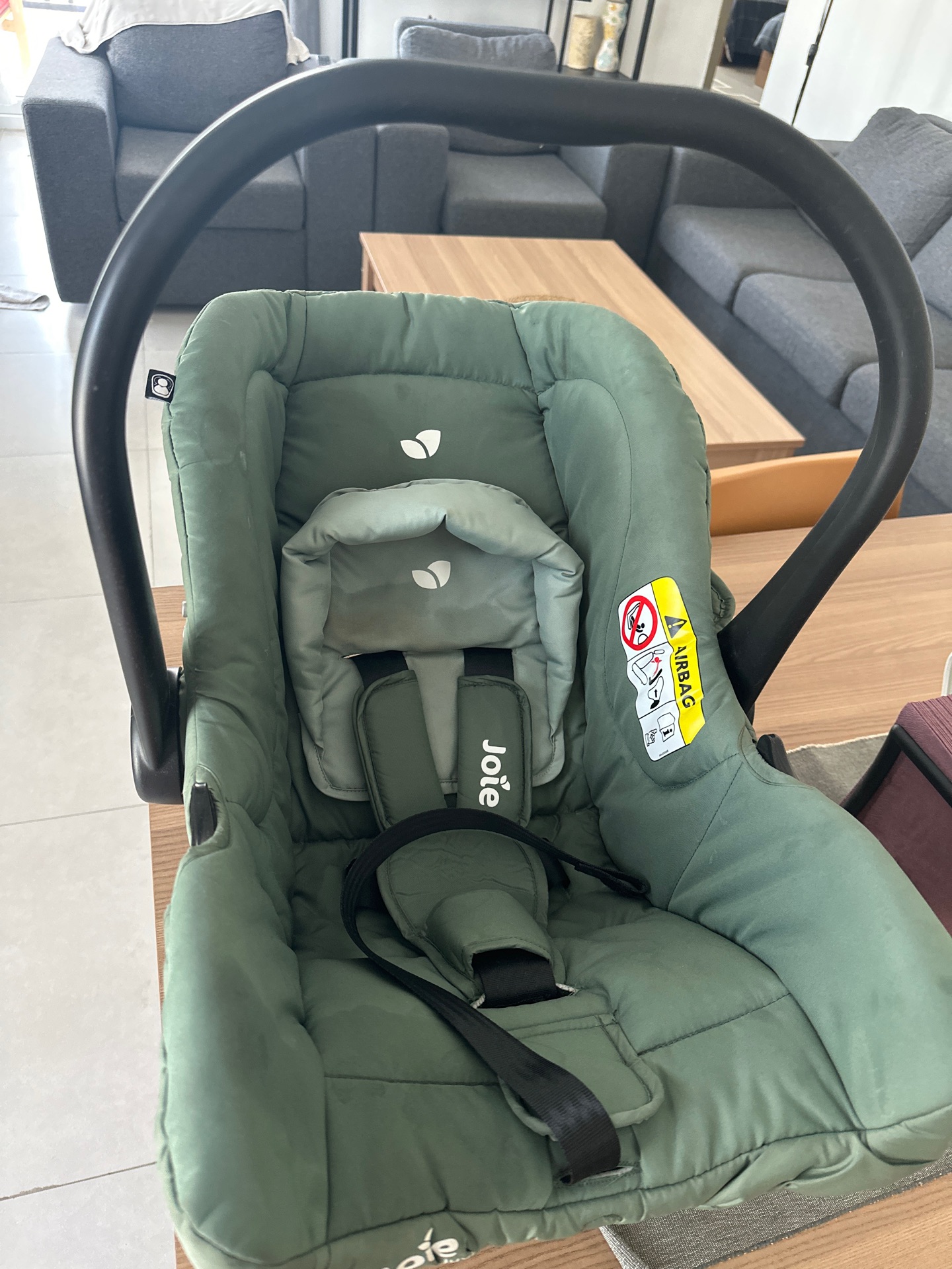 Joie travel car seat - Image 2