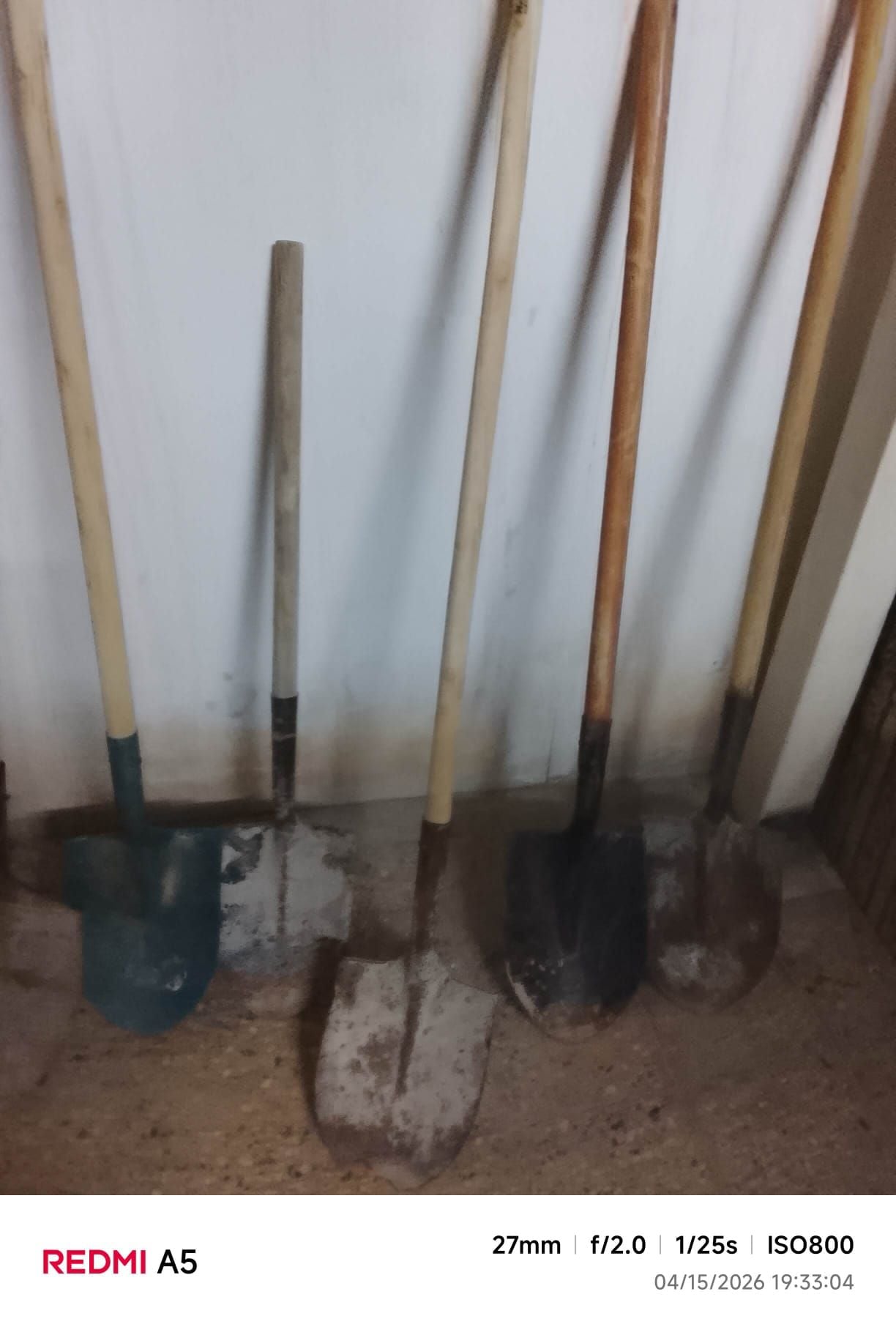 Wooden handle shovels for sale all together  - Image 6