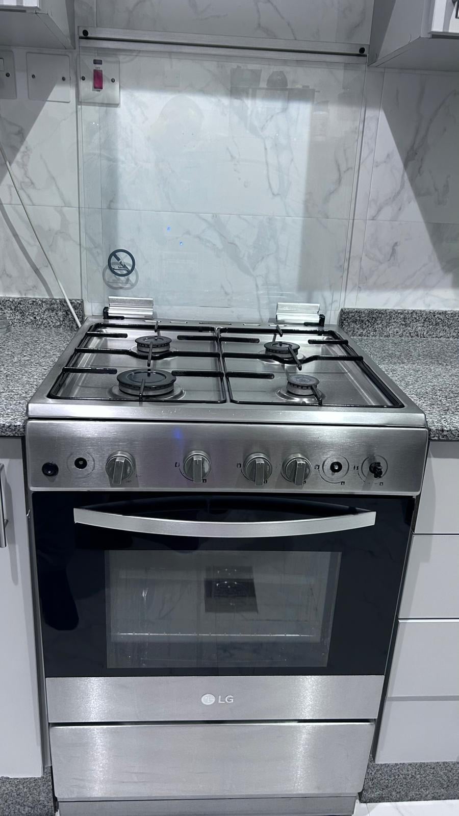 LG oven 60*60 - Image 2