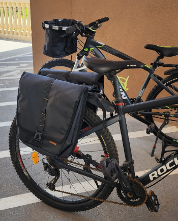 THULE 2 Bike Rack + 2 Mountain Bikes - Image 9