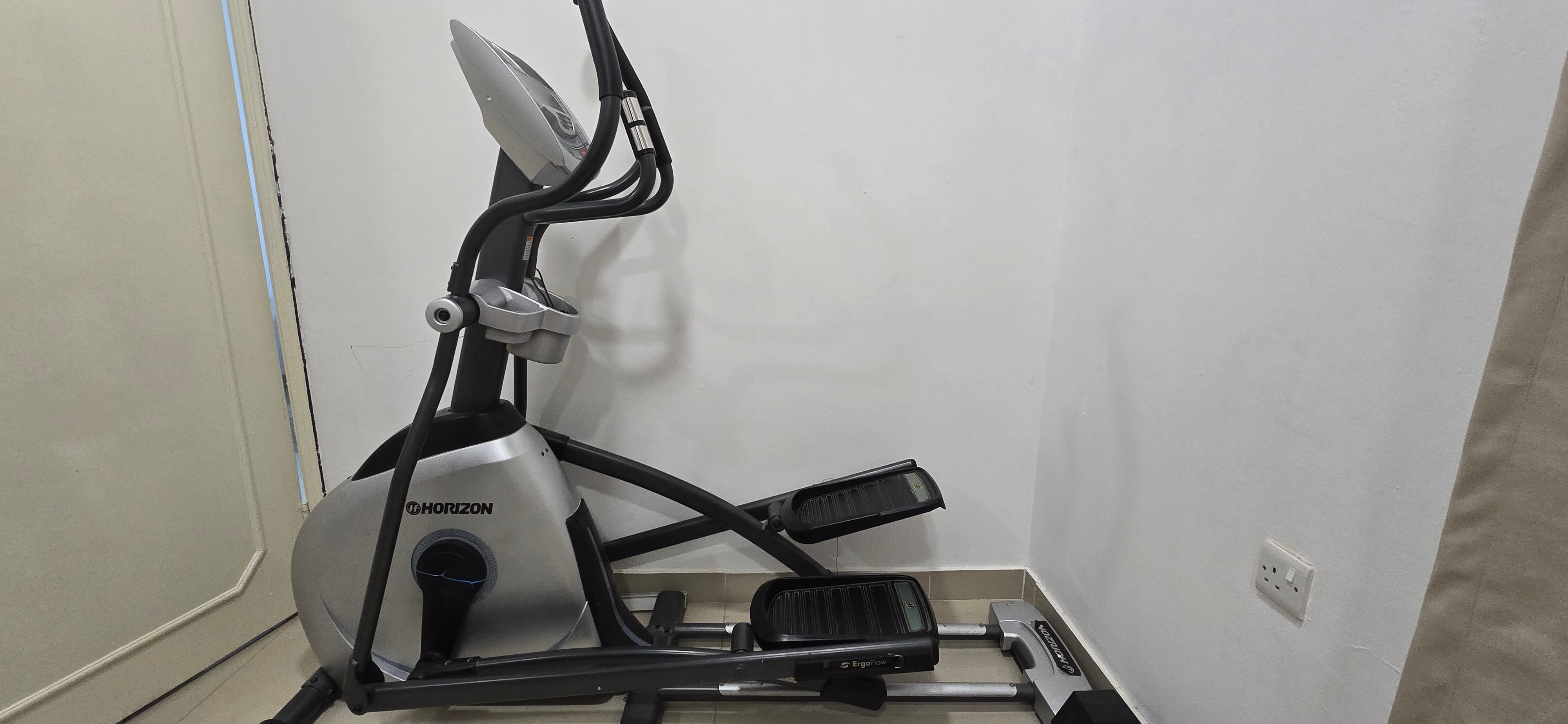 Horizon Elliptical Trainer - Image 5