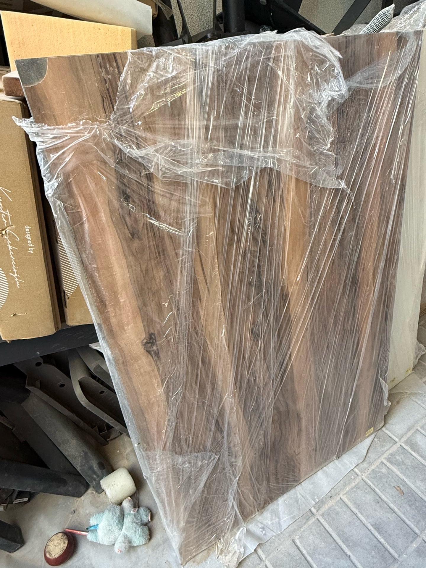High quality HPL table top and bases  - Image 8