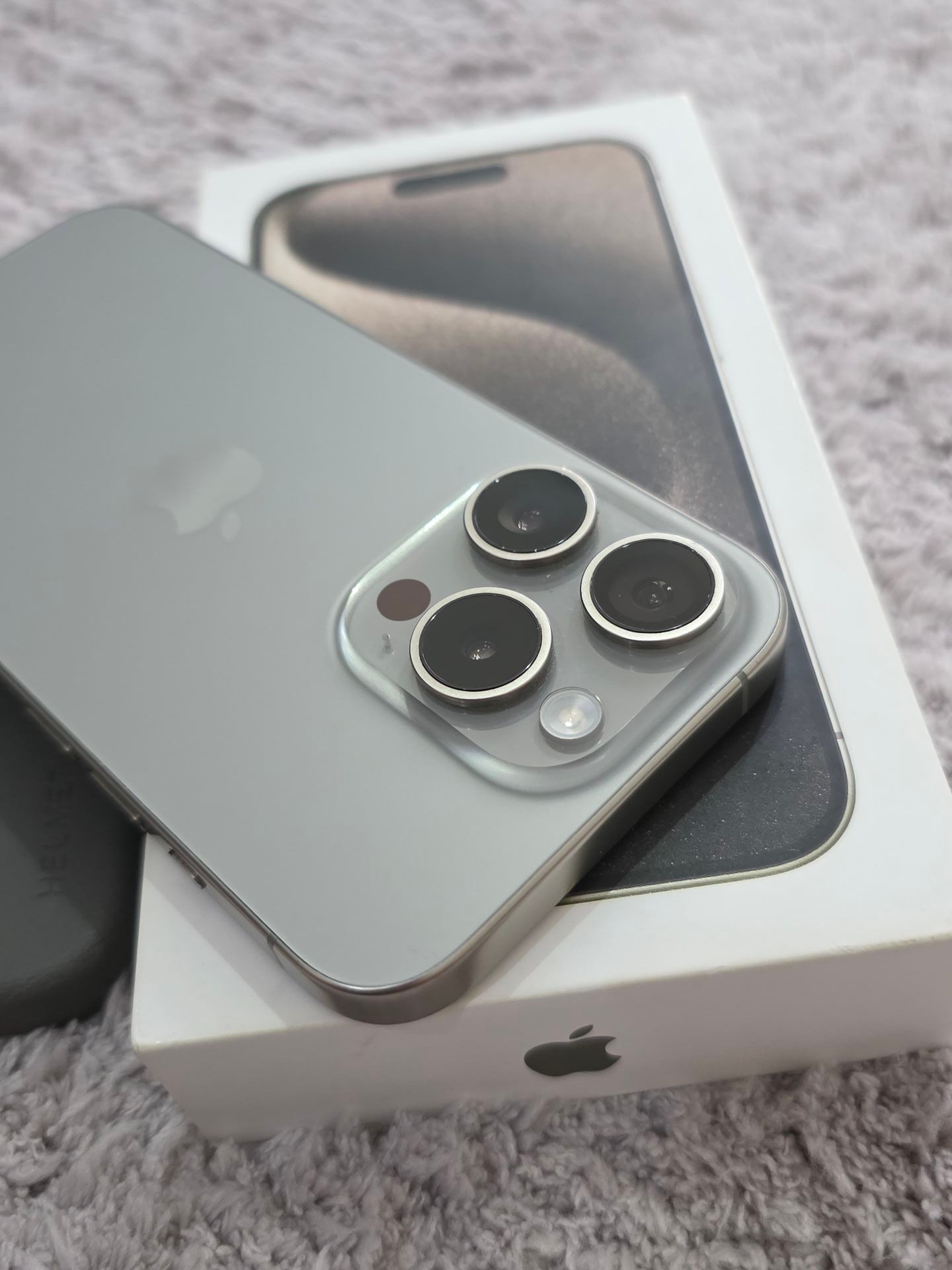 iPhone 15 Pro 128Gb Natural titanium  - Image 3