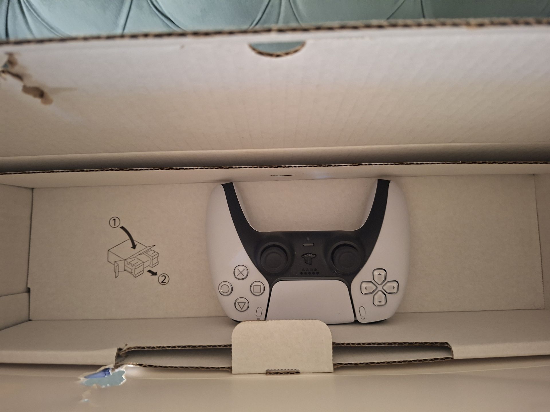 Ps5 slim like new With headset - Image 1