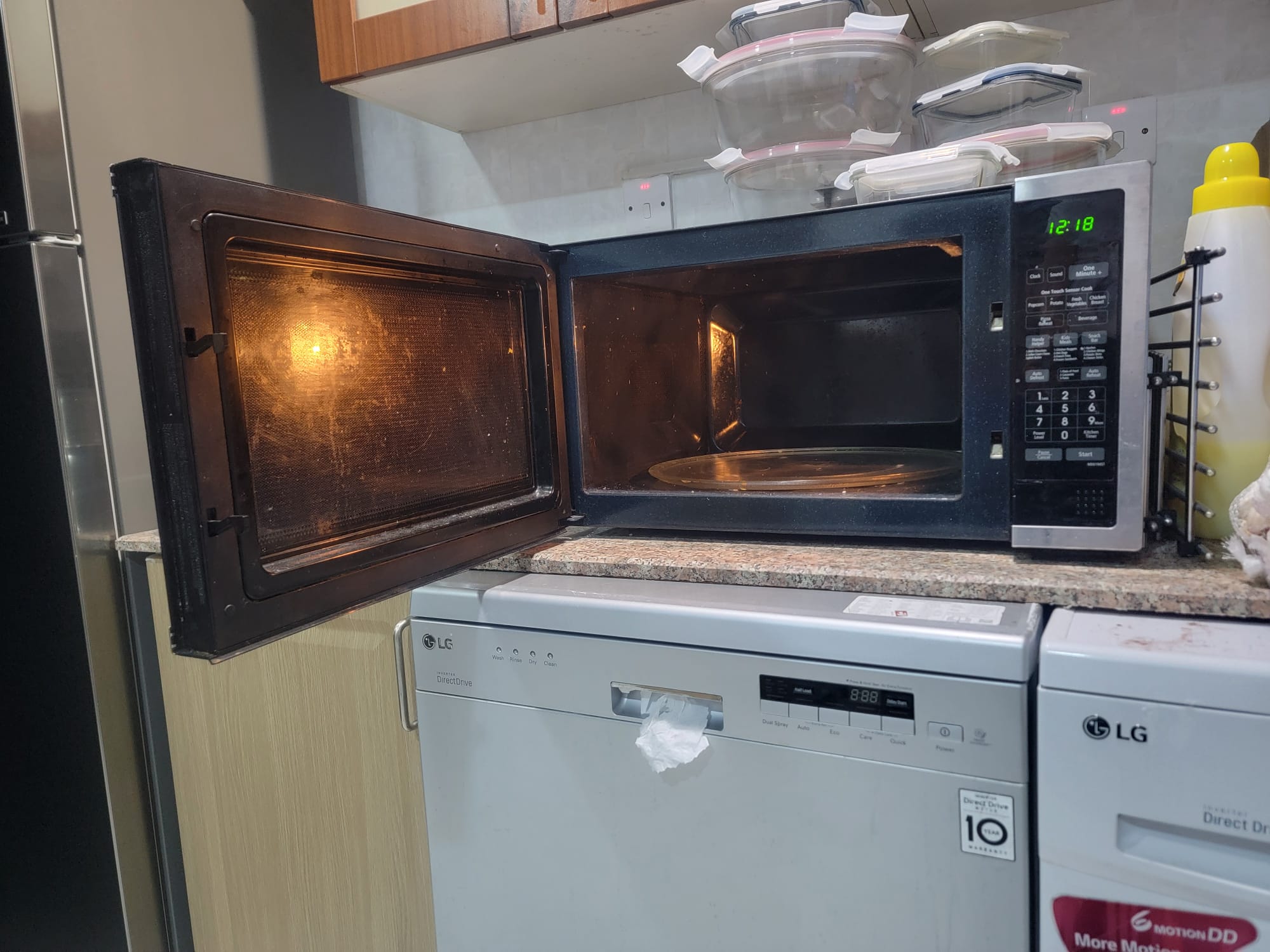 Samsung Microwave Oven – Good Condition – Quick Sale - Image 2