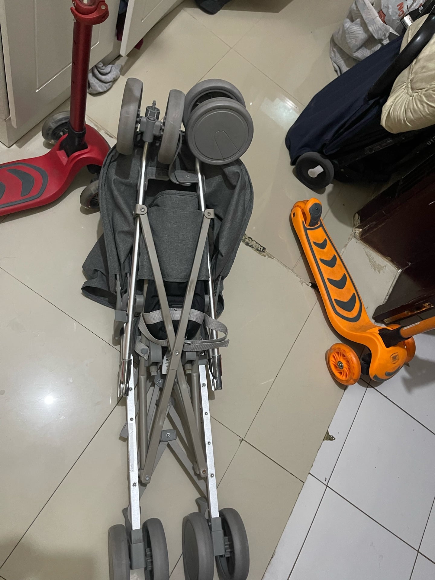Stroller - Image 3