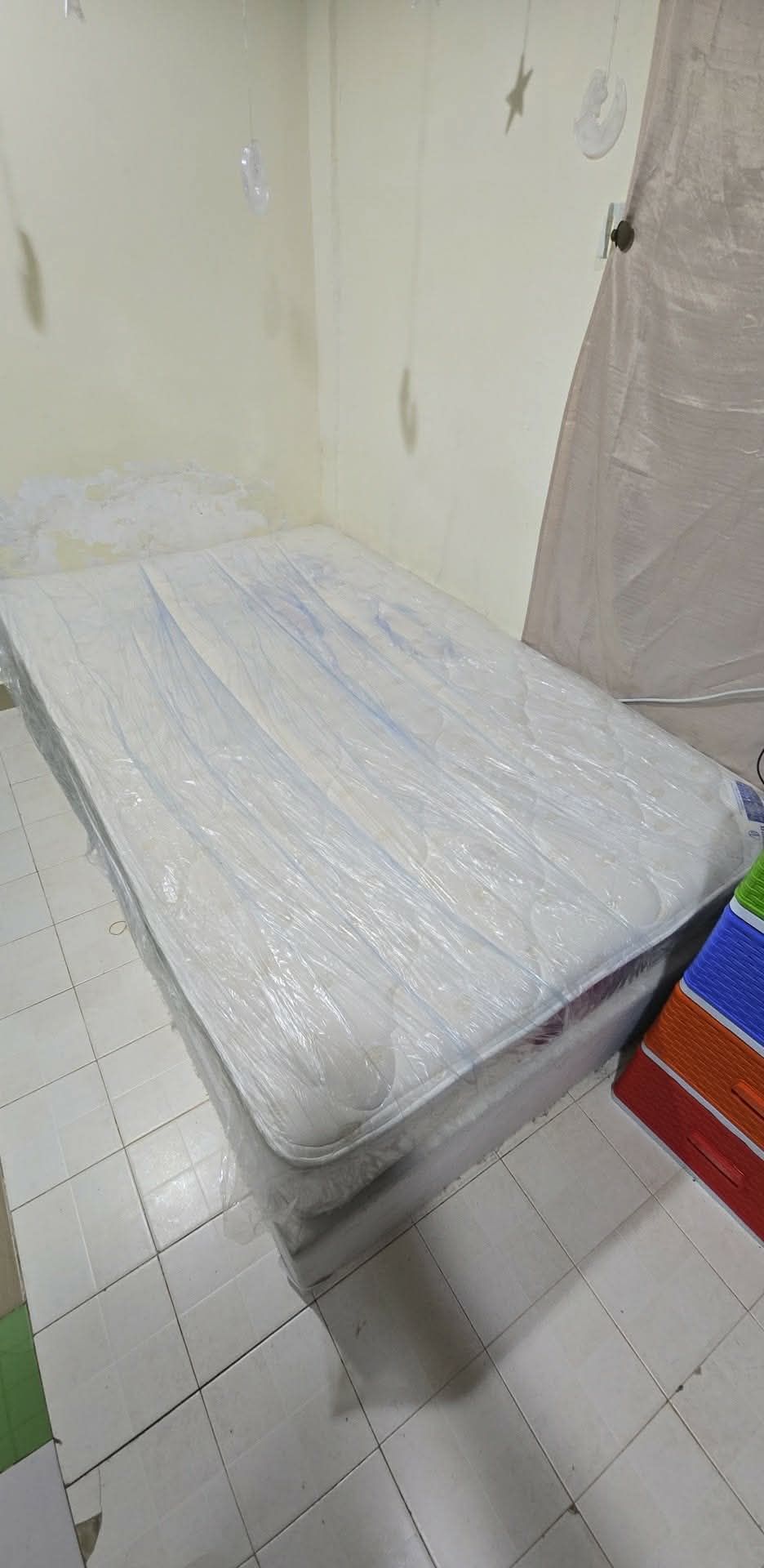 Bed and spring mattress 120×200 - Image 1