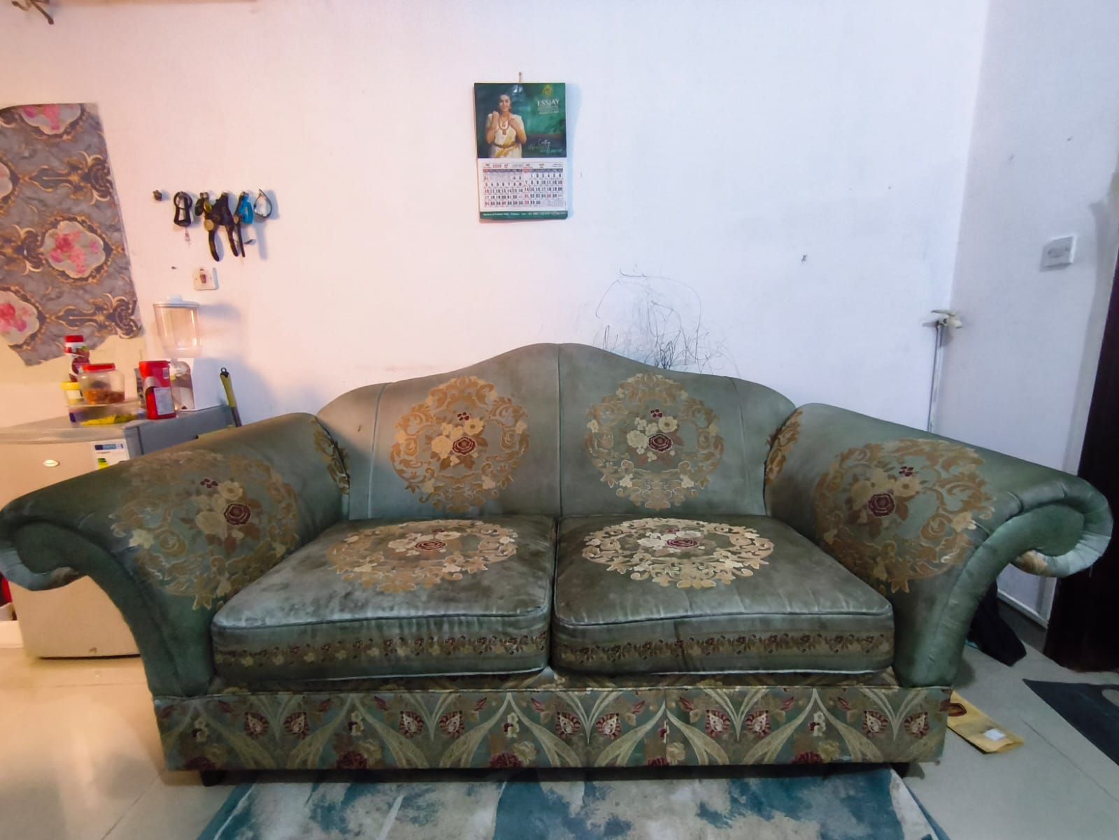 SOFA - Image 1