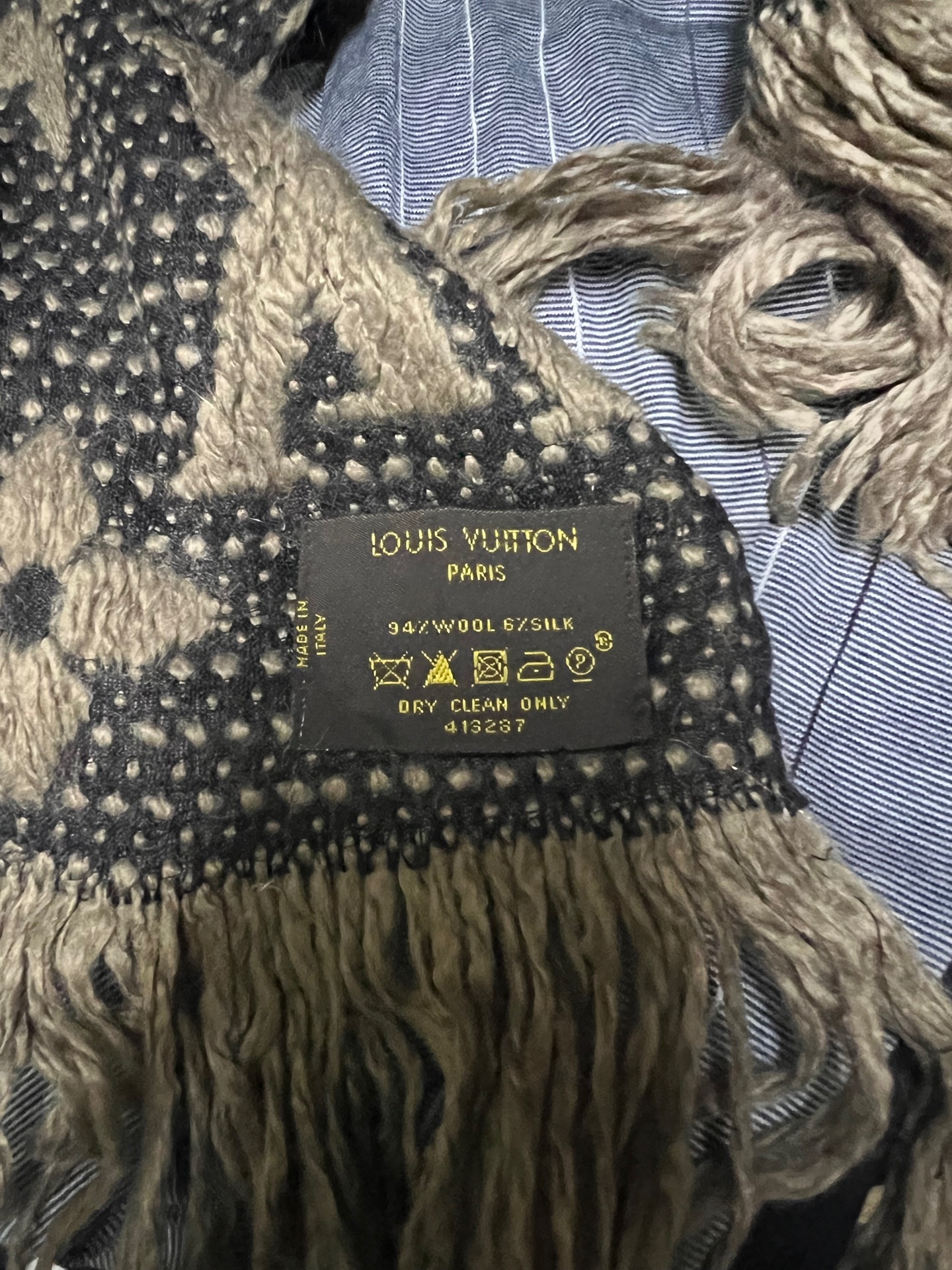 Louis Vuitton Authentic  - Image 4