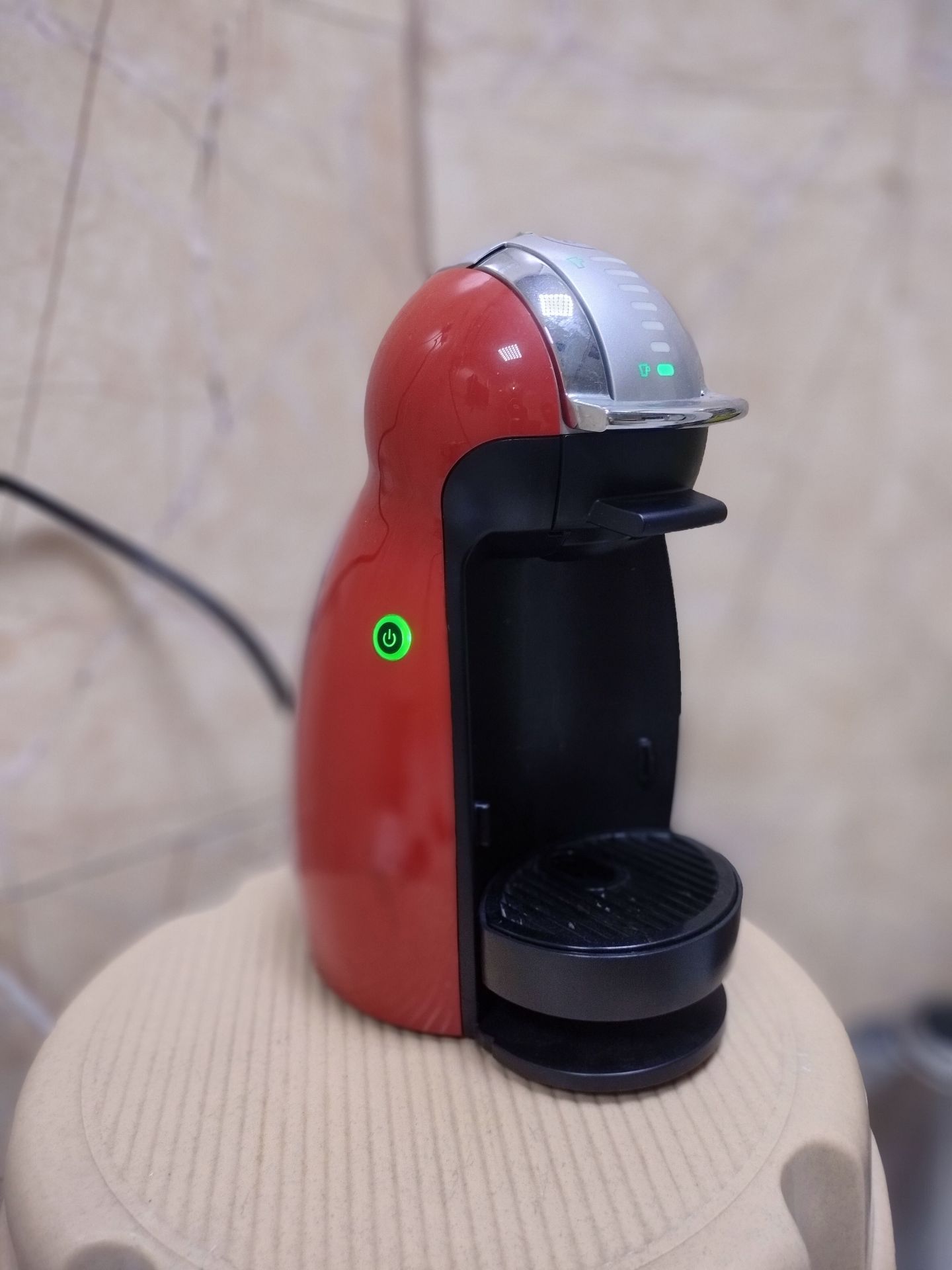 Nescafe dolce gusto coffee mechine  - Image 6