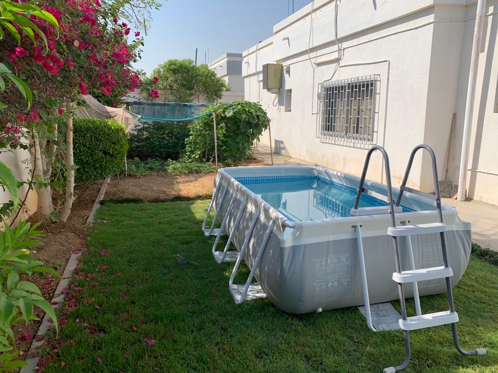 Swimming Pool by Intex - Image 3