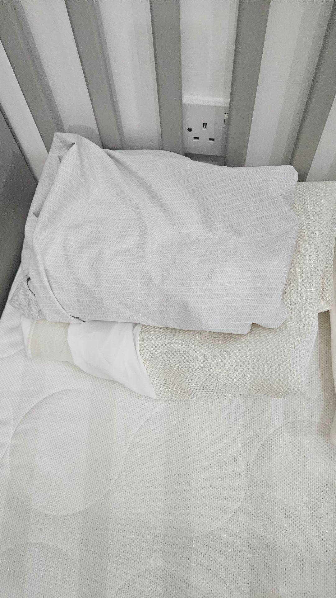 IKEA Cot  - Image 3