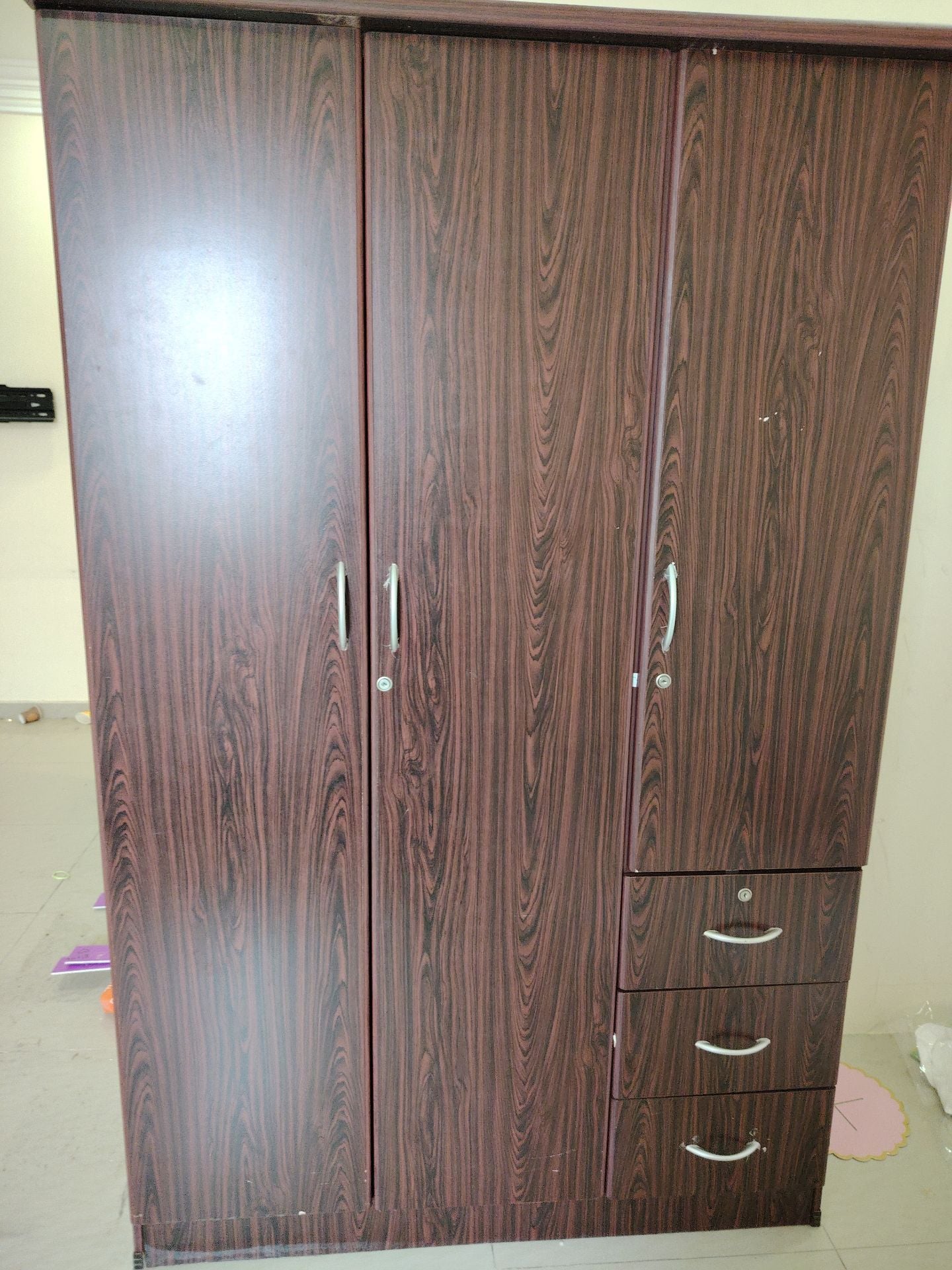 Wardrobe 3 doors  - Image 3