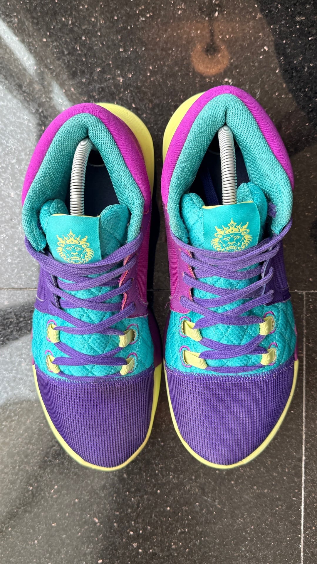 Nike Lebron Witness 8 - Size EU43/US9.5 -  Good Condition - Image 2