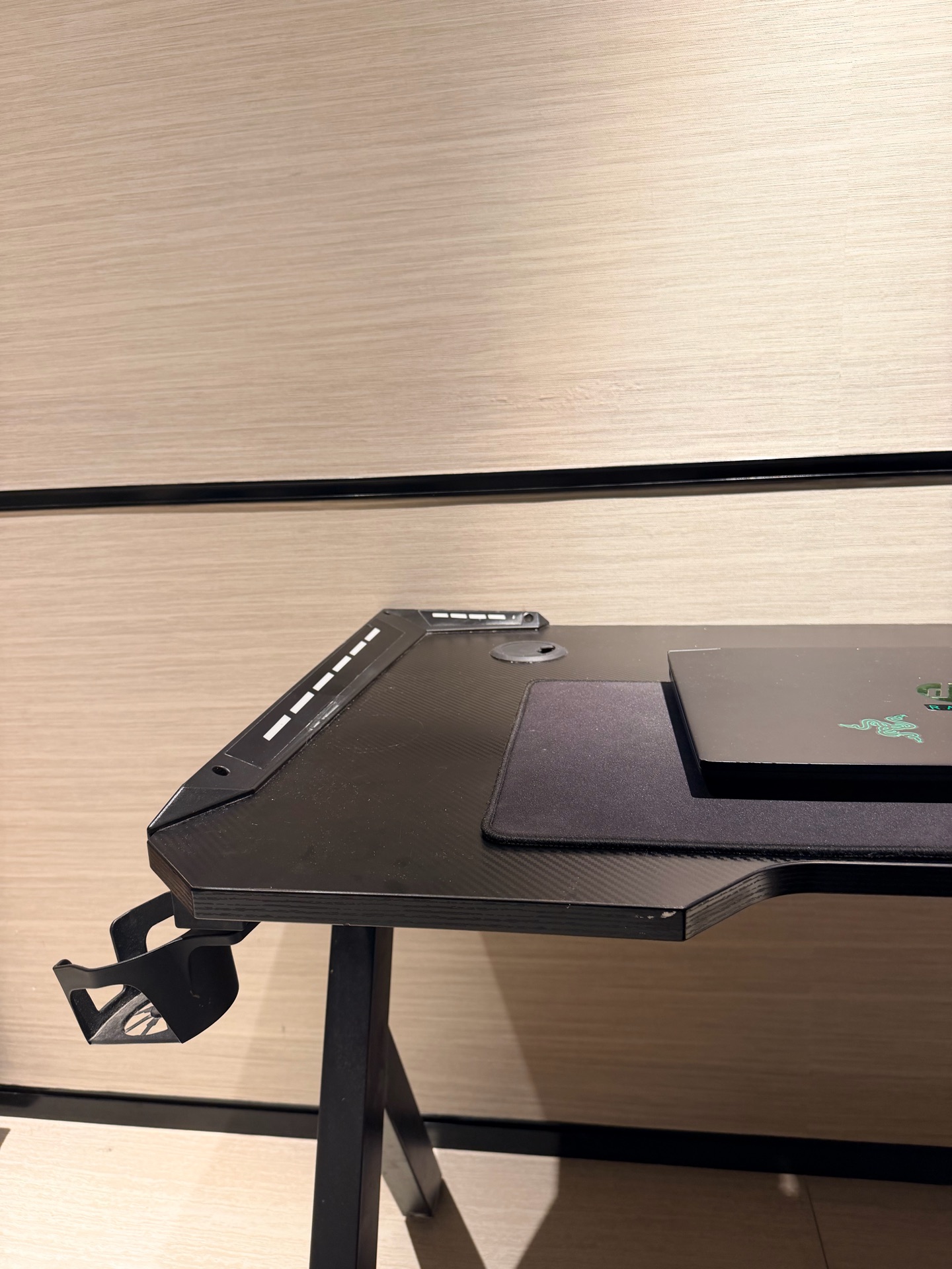 Gaming table  - Image 4