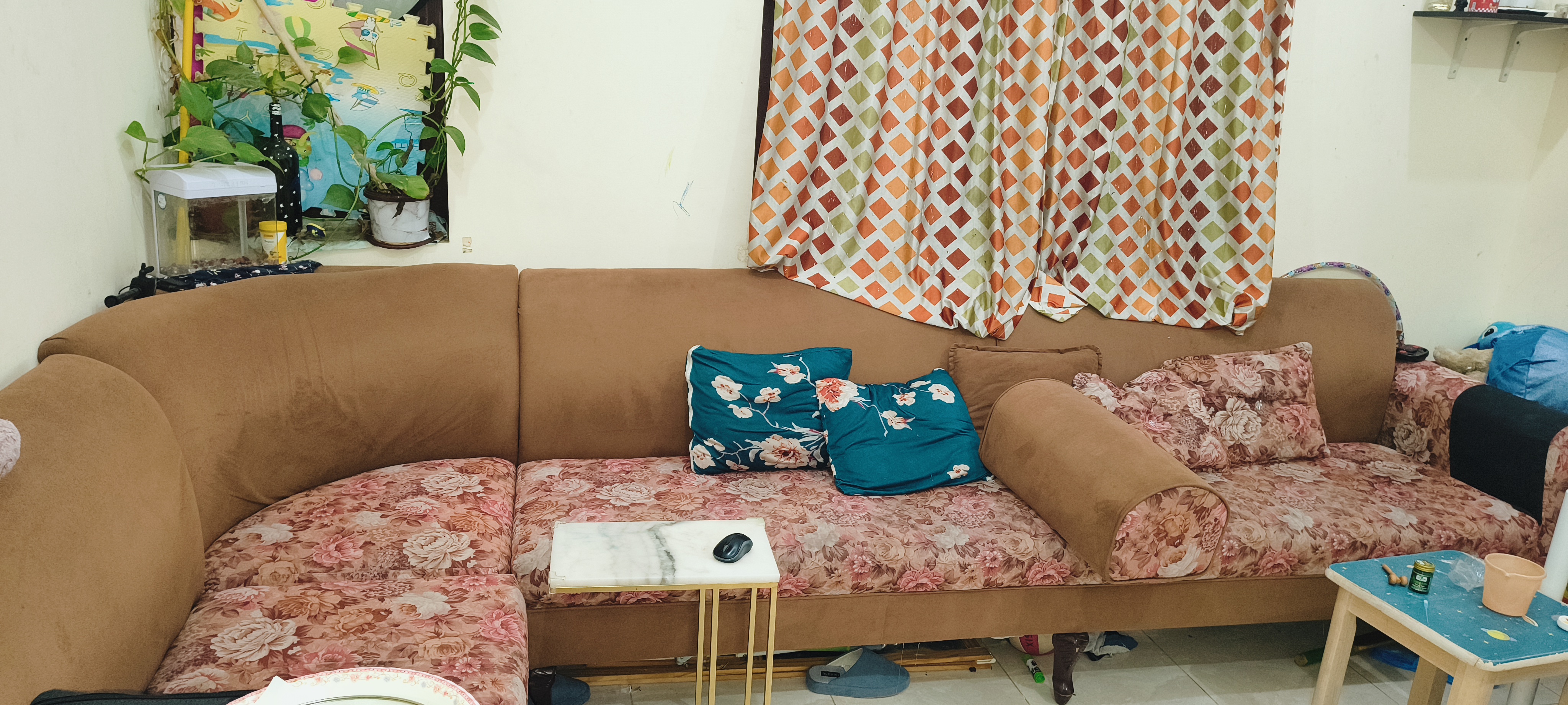 7 seater sofa for sale - Image 1