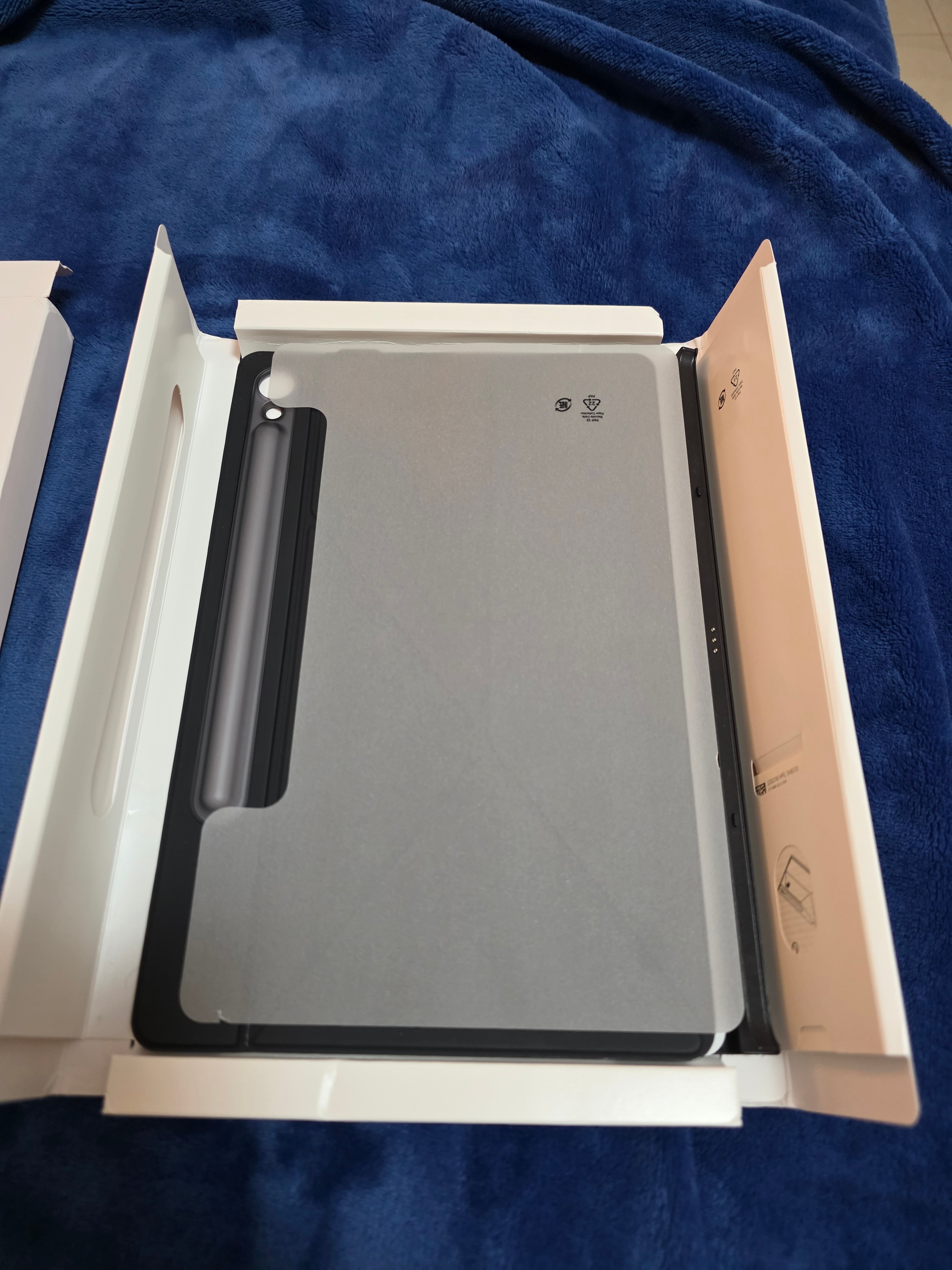 Samsung Galaxy Smart Book Cover for Tab S9, S9 Fe, S10Fe - Image 8