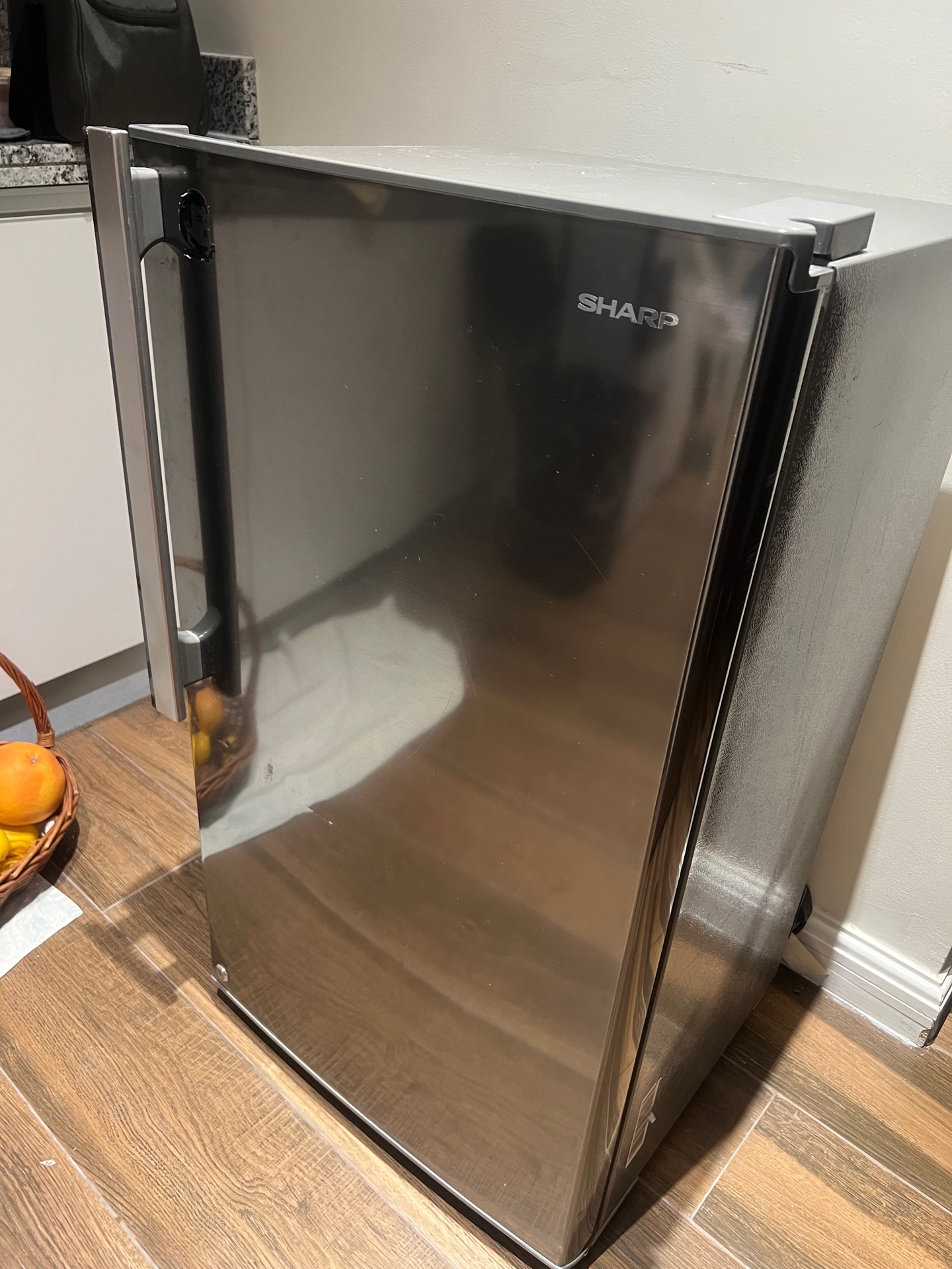 Sharp Refrigerator and freezer - Image 1