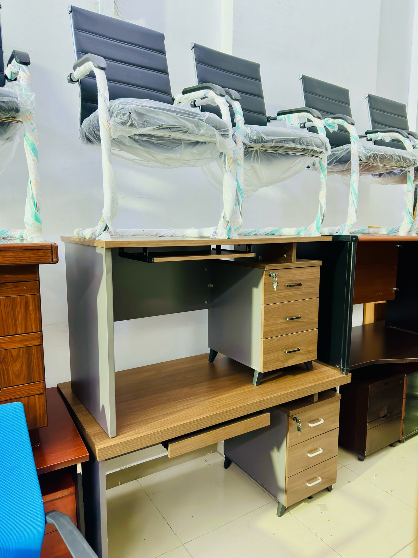 Used Office Items Selling 33087737 - Image 4