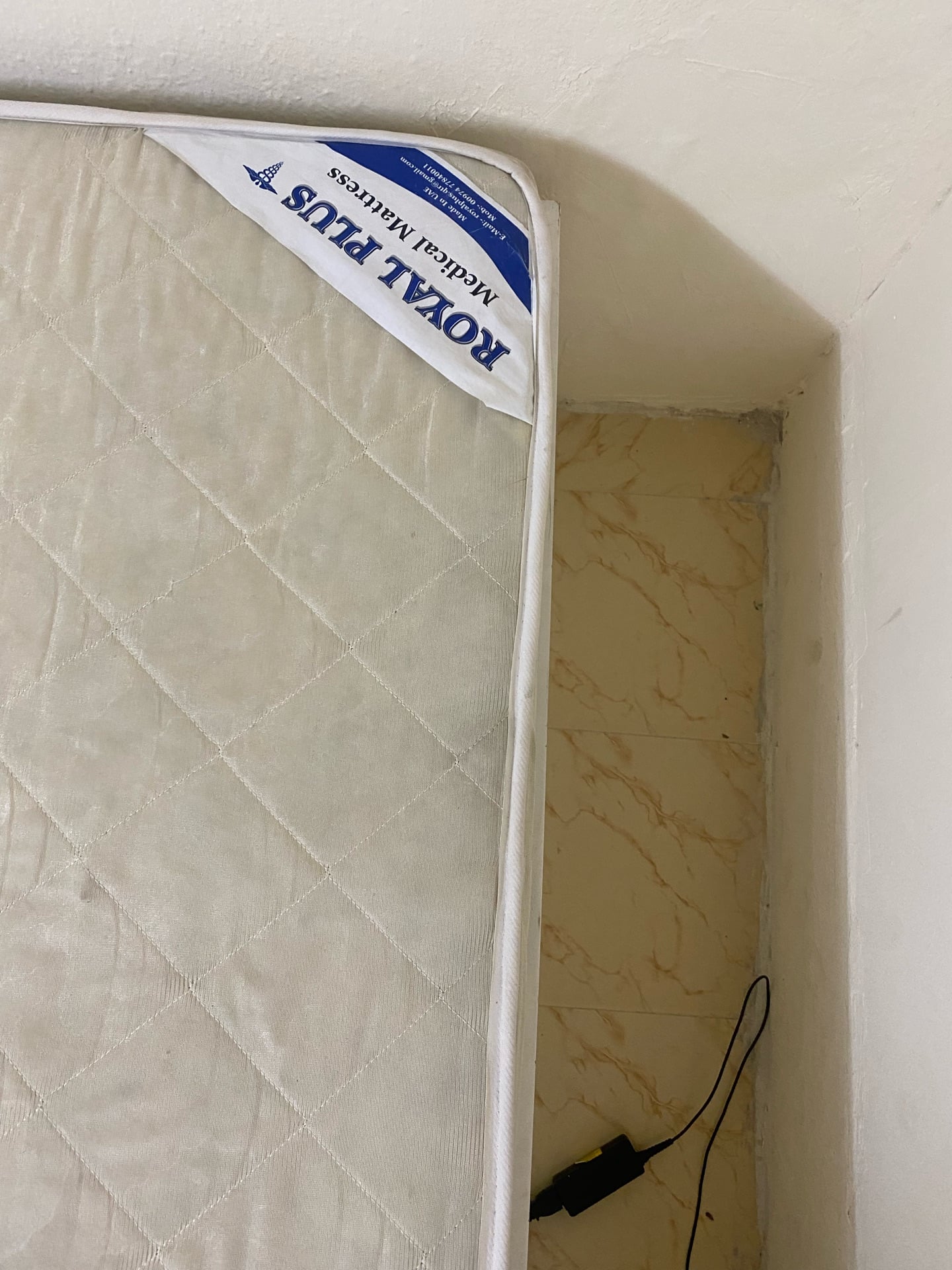 BED AND MATTRESS  - Image 4