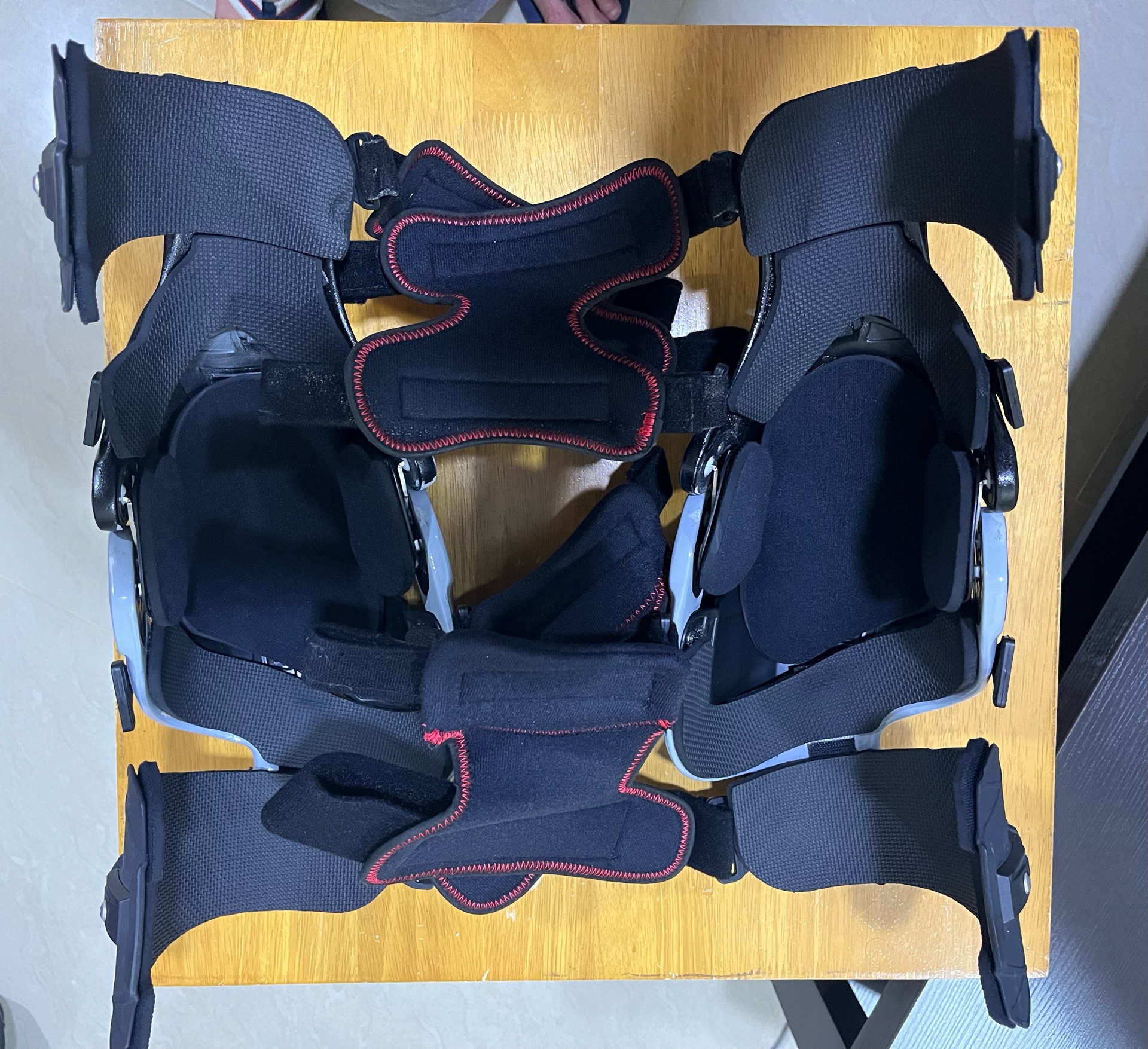 ‏Asterisk 3.0 Knee Braces - Image 4