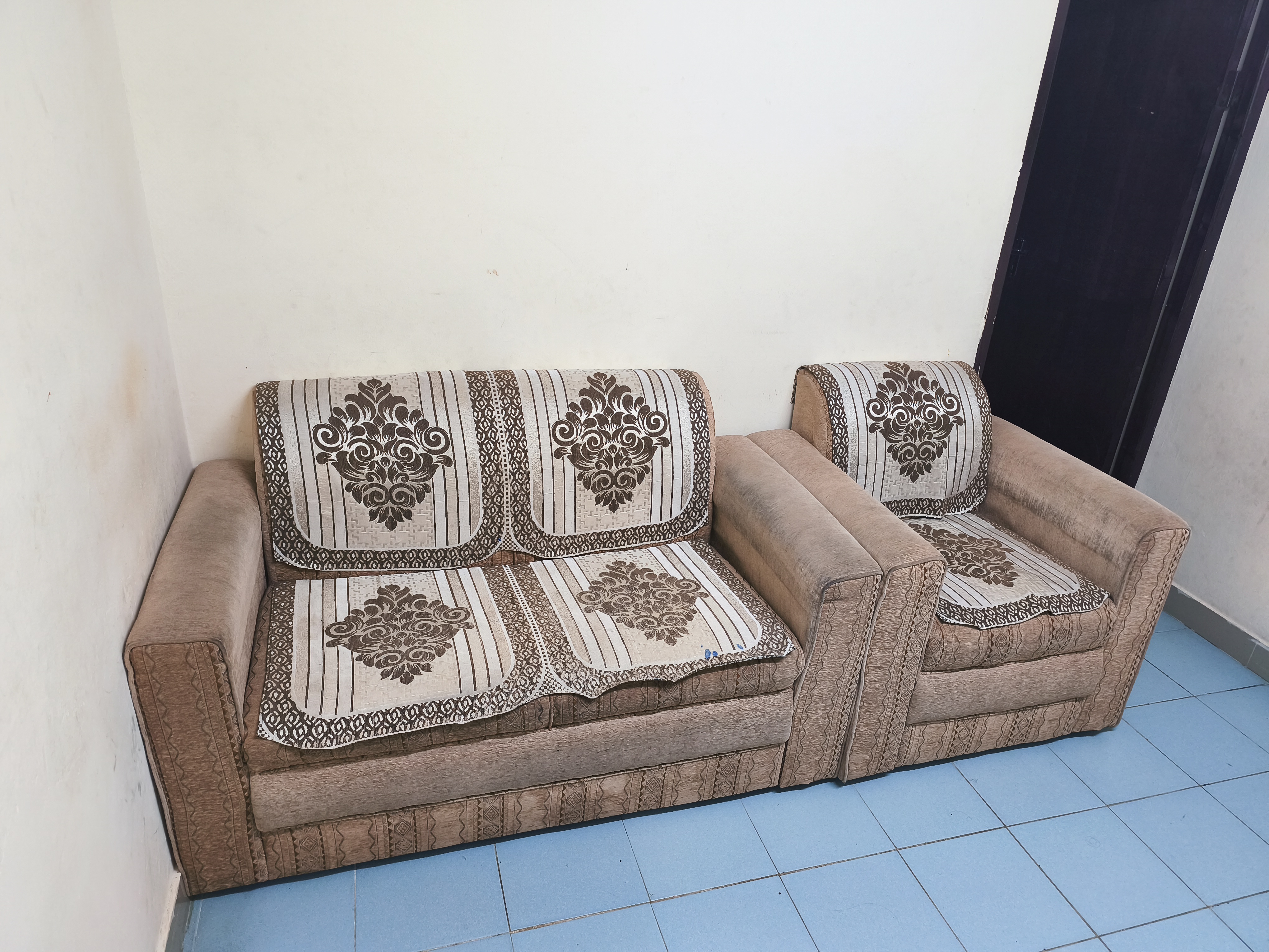 Sofa (2+1+1) - Image 2