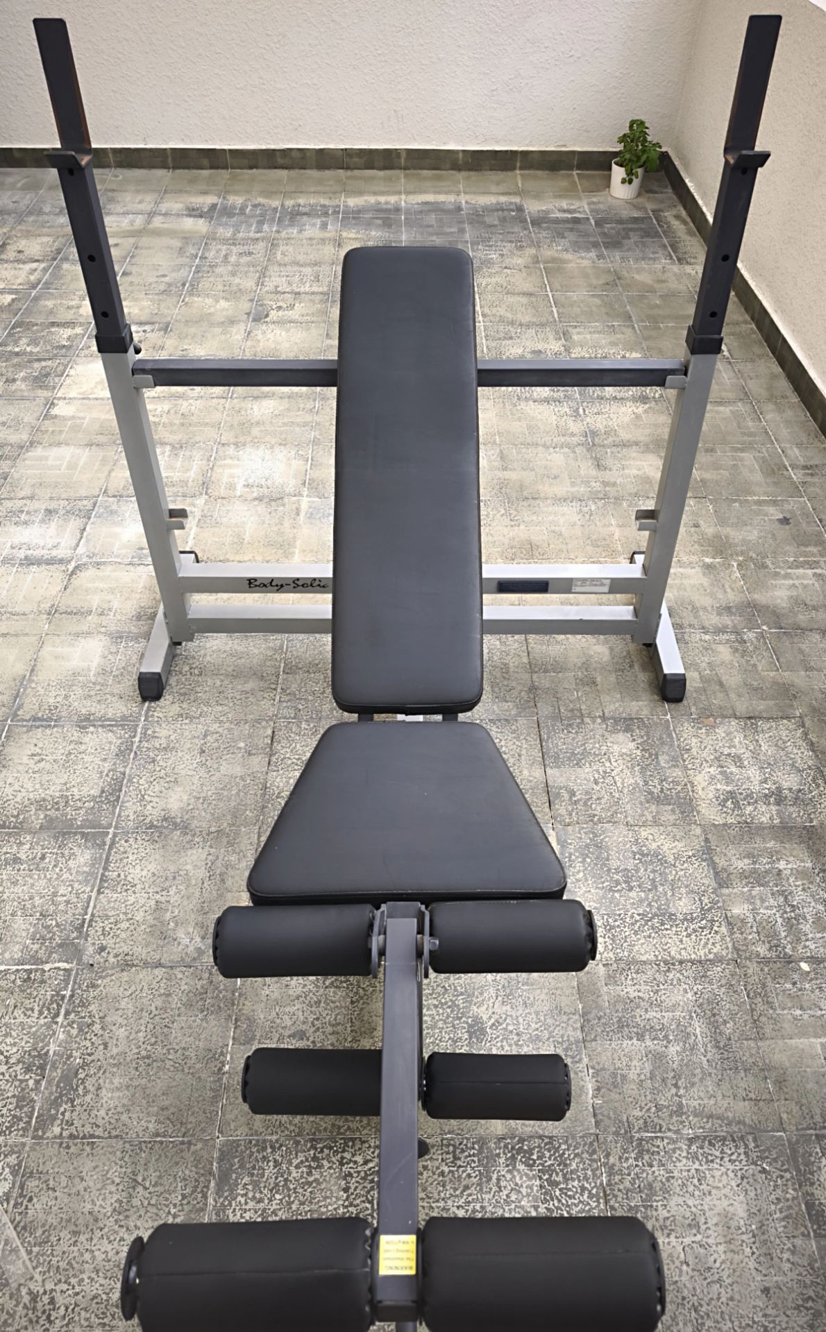 Bench Press (Body Solid) + Barbell Bar + Rubber Plates  - Image 3