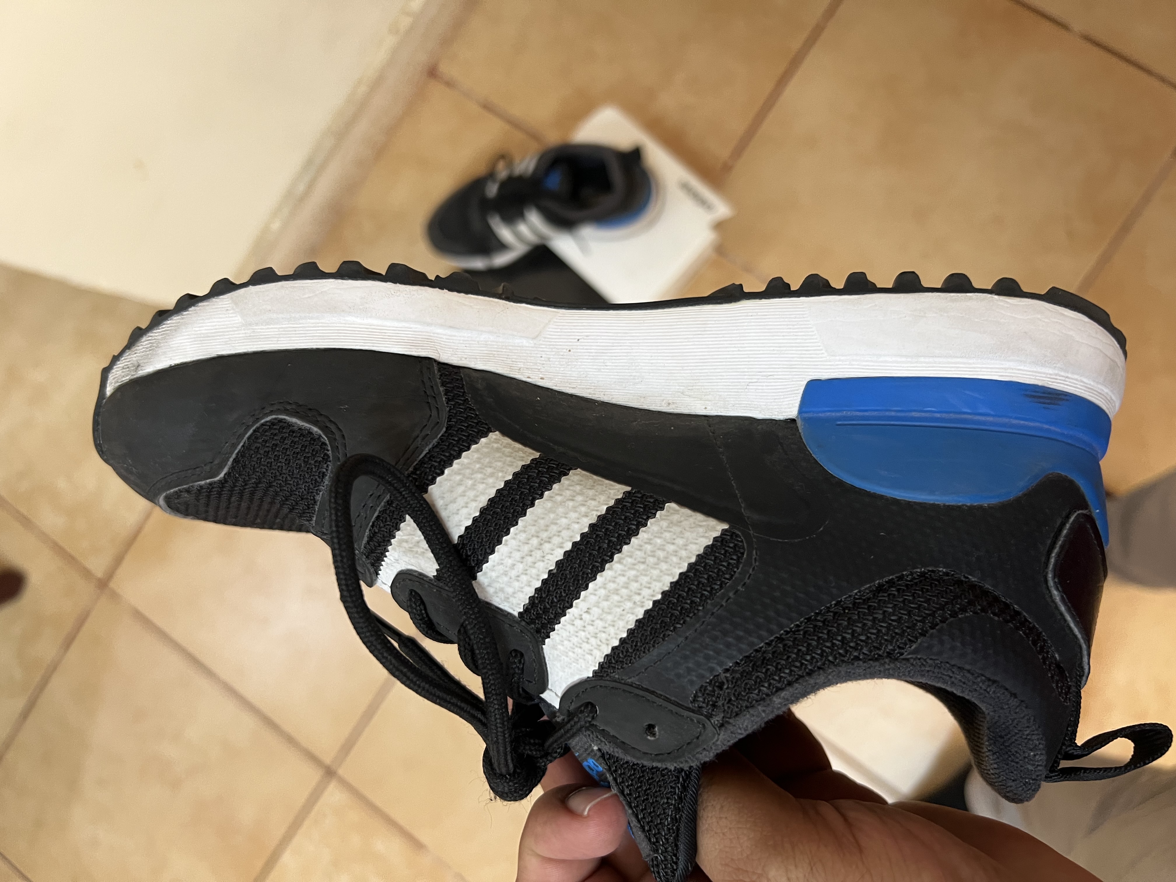 Very less used Adidas shoe - Image 3