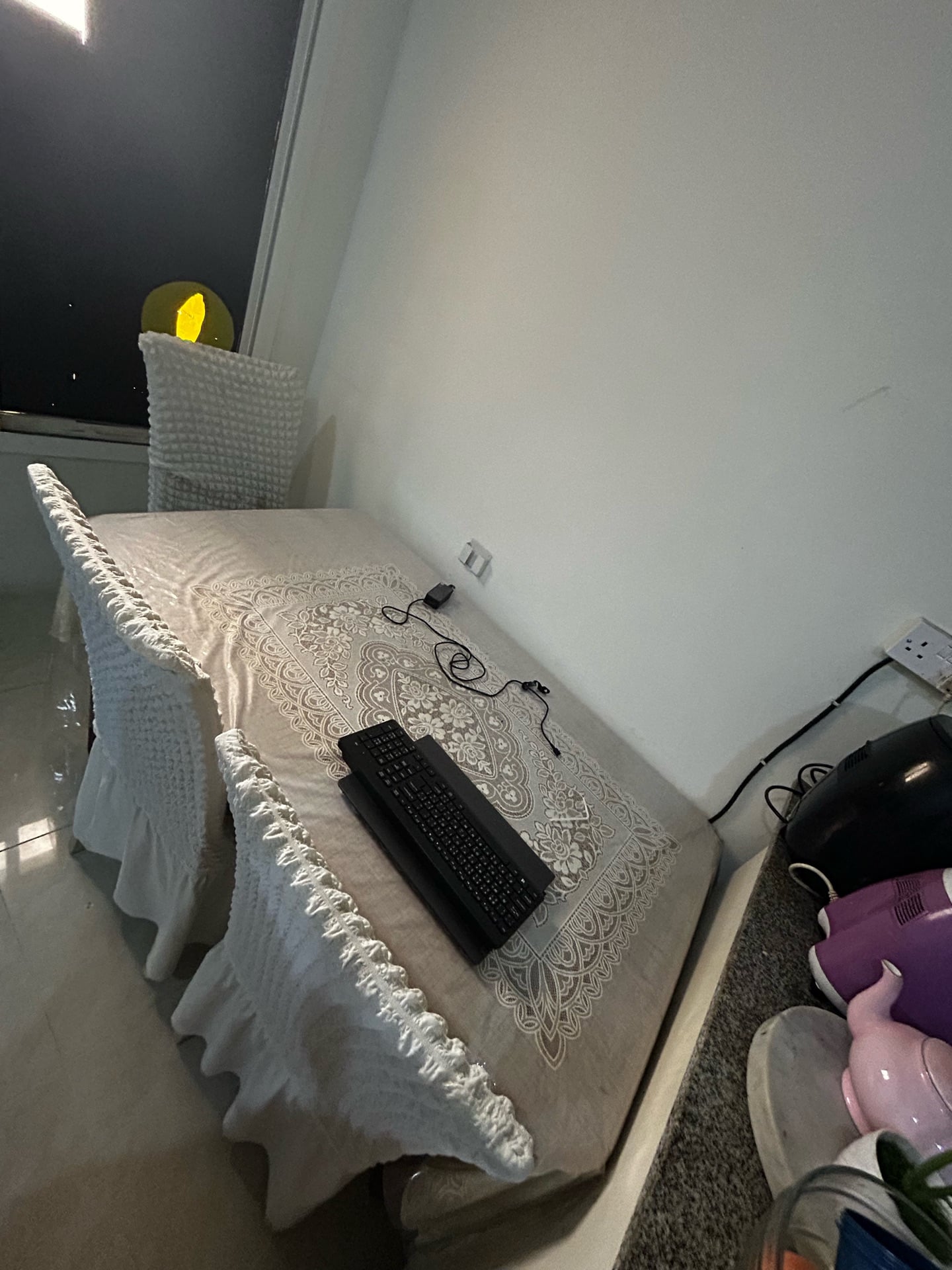 Table and 4 chairs for sale - Image 3