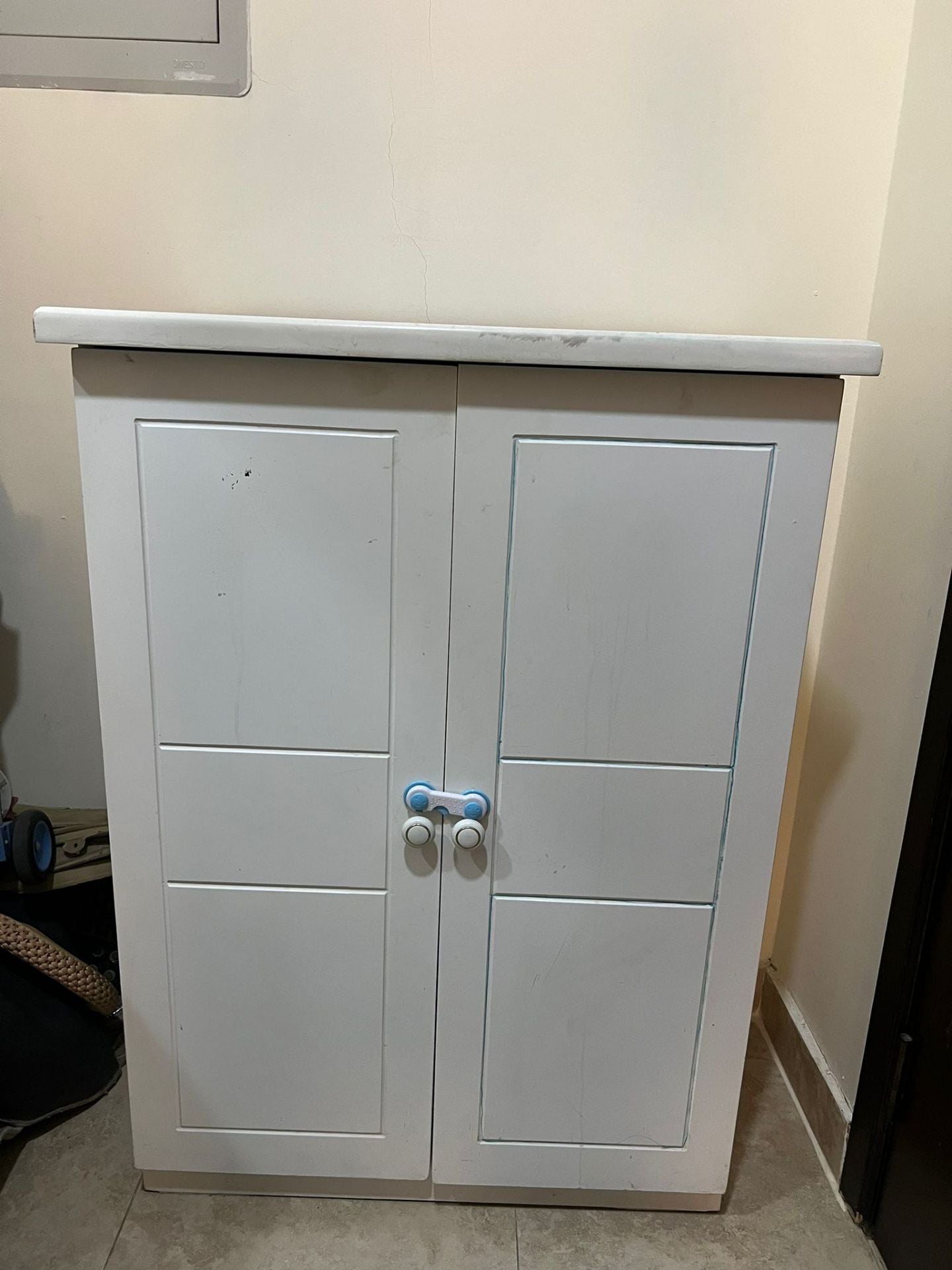 2 door stroge cupboard  - Image 2