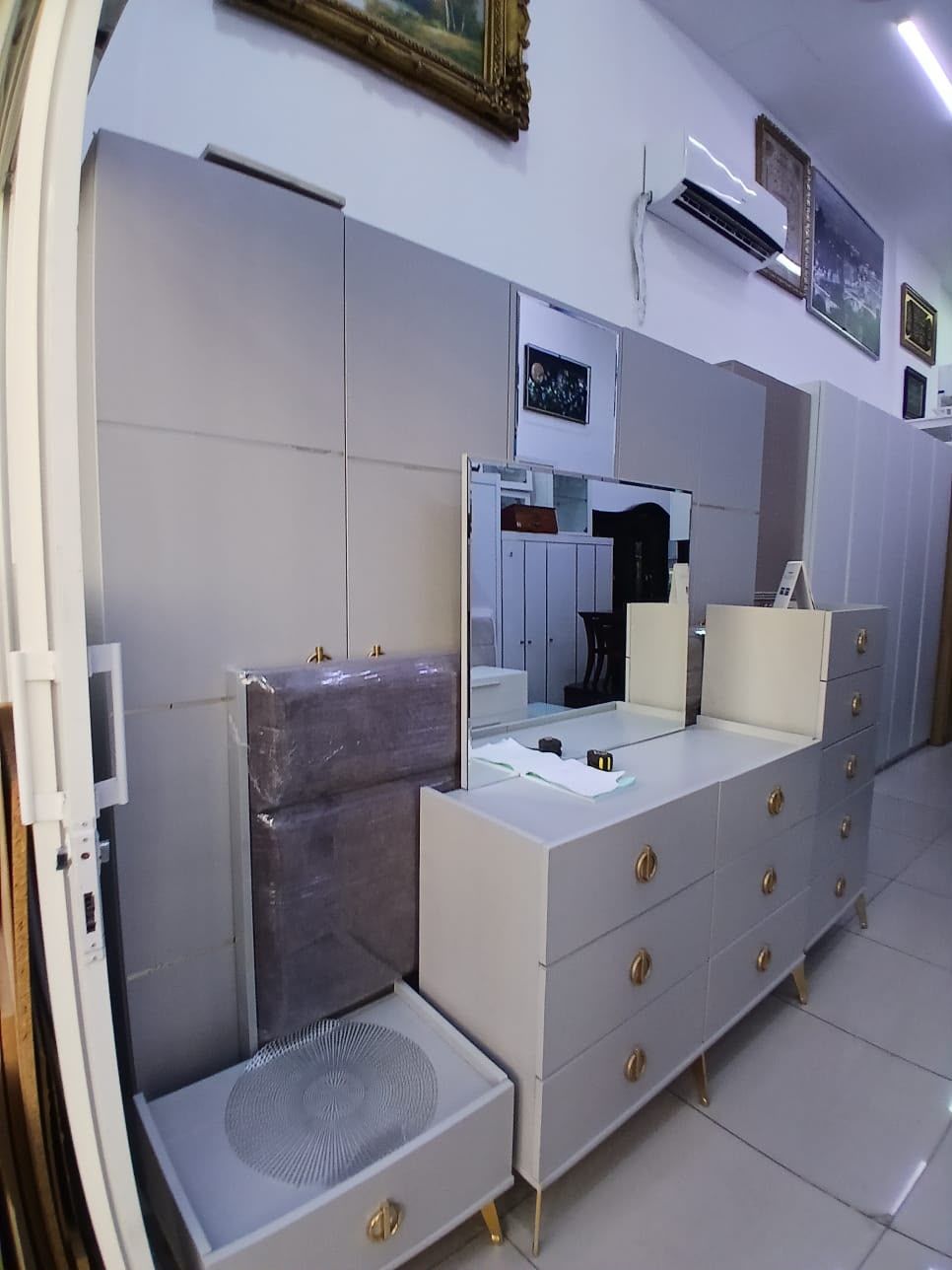 Bed Sets & Mattresses - Image 3
