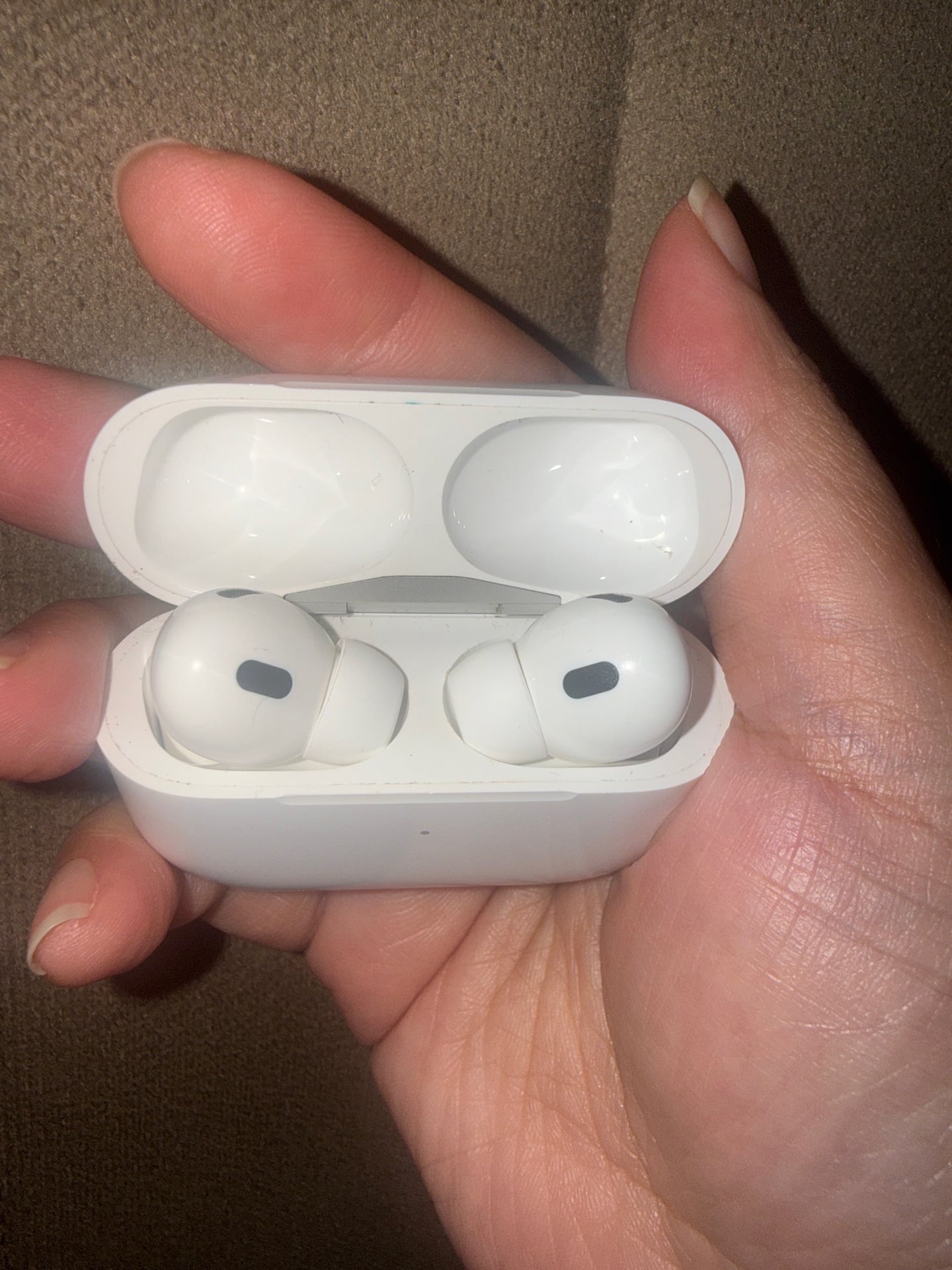 AirPods Pro 2 with MagSafe charging - Image 1