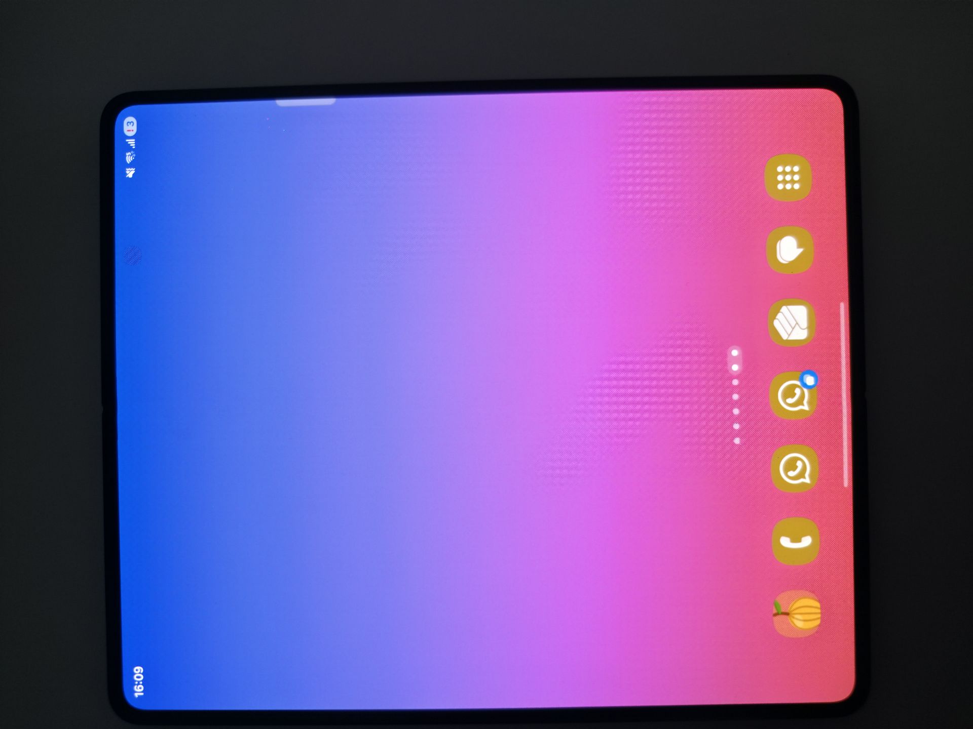 Samsung Fold 5 (512 GB) - Image 2