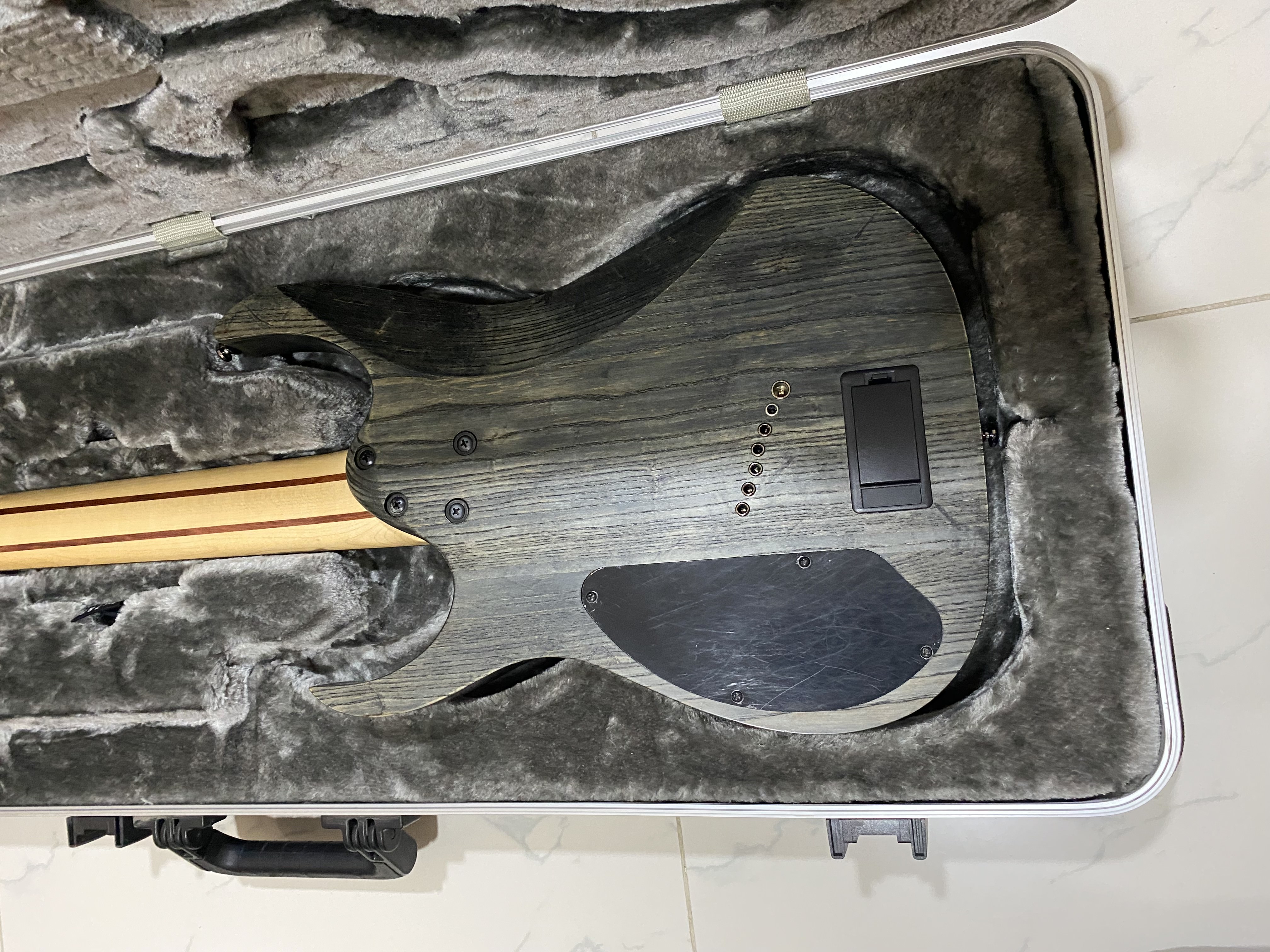 Ibanez RGIF7 Iron Label Multiscale 7-String Electric Guitar + hardcase - Image 7