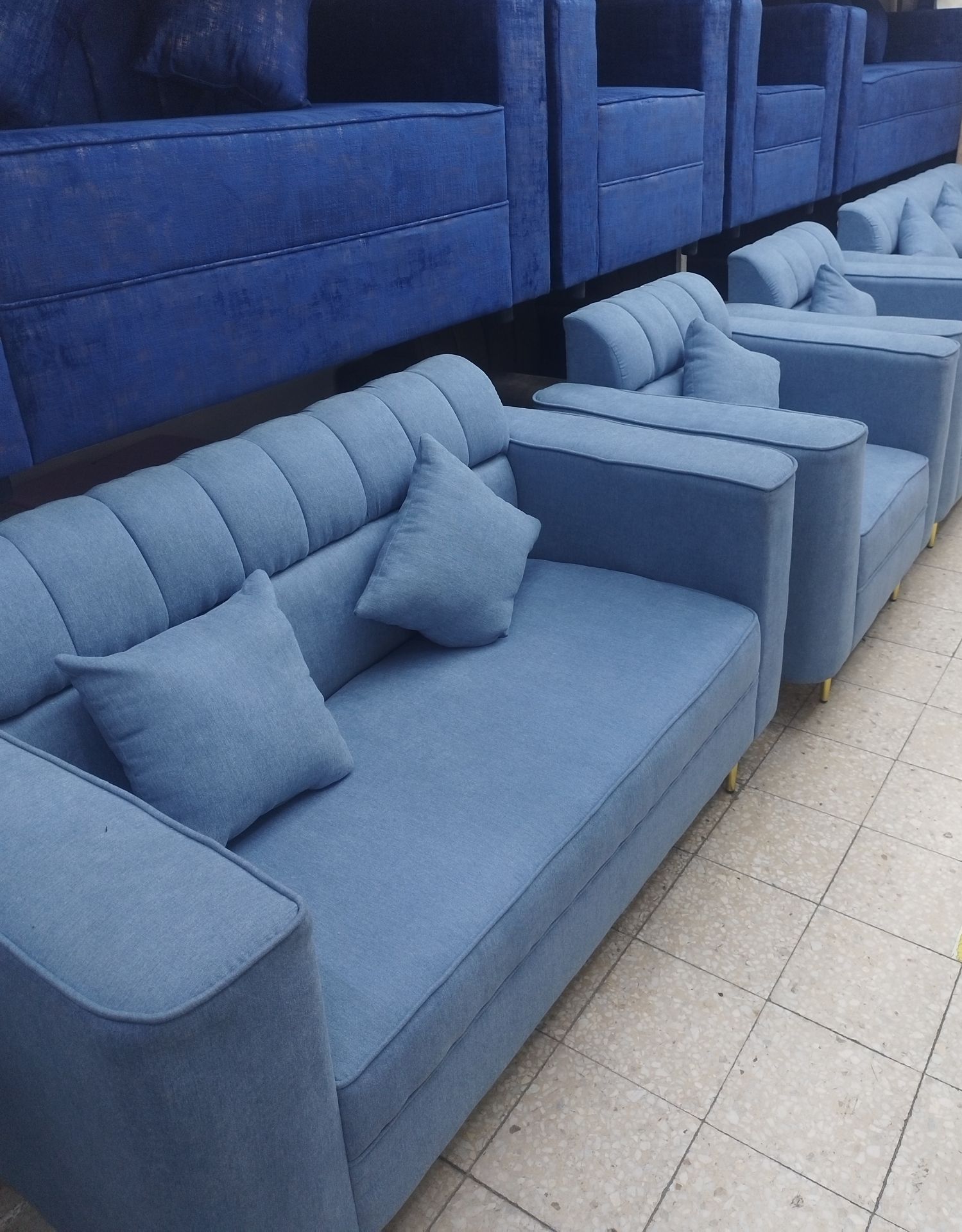 We selling new sofa set and chairs. 33757438 - Image 7