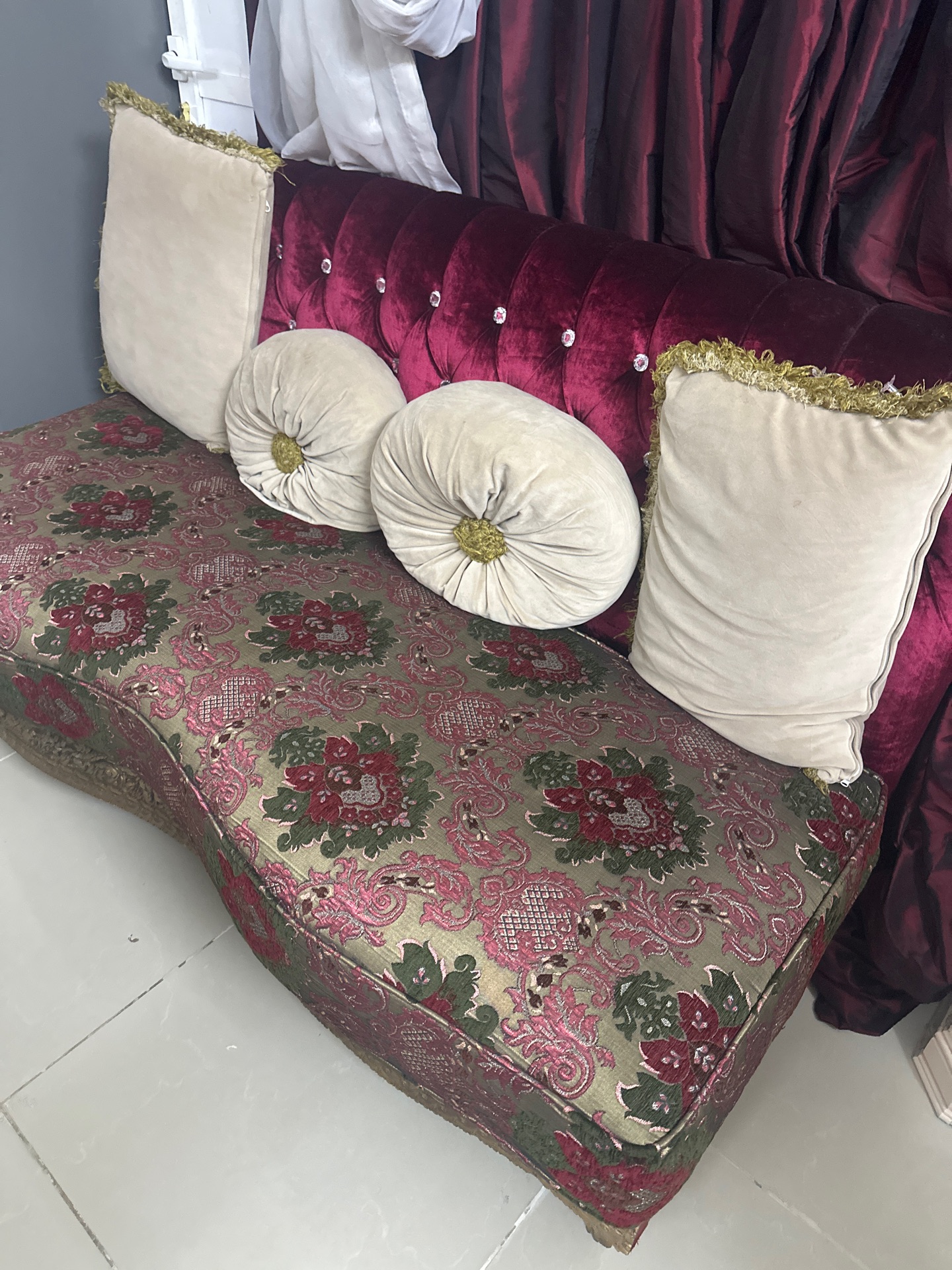 Sofa  for sale  - Image 4