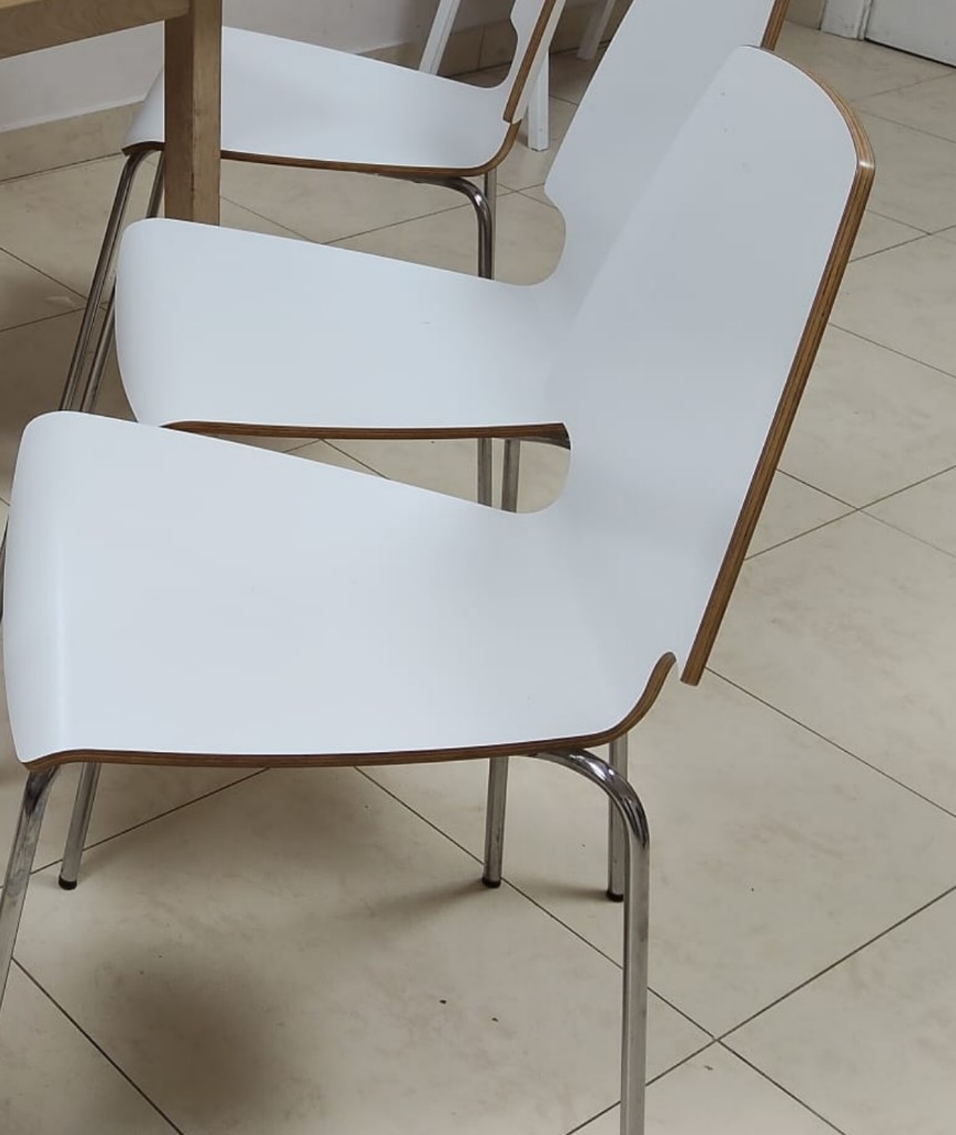 Dining Table Set for Sale - Image 4